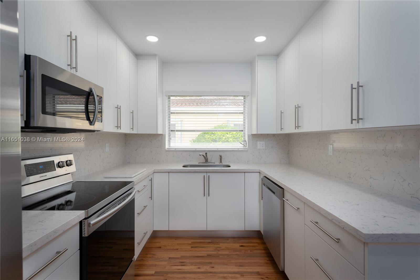 1211 Sorolla Ave