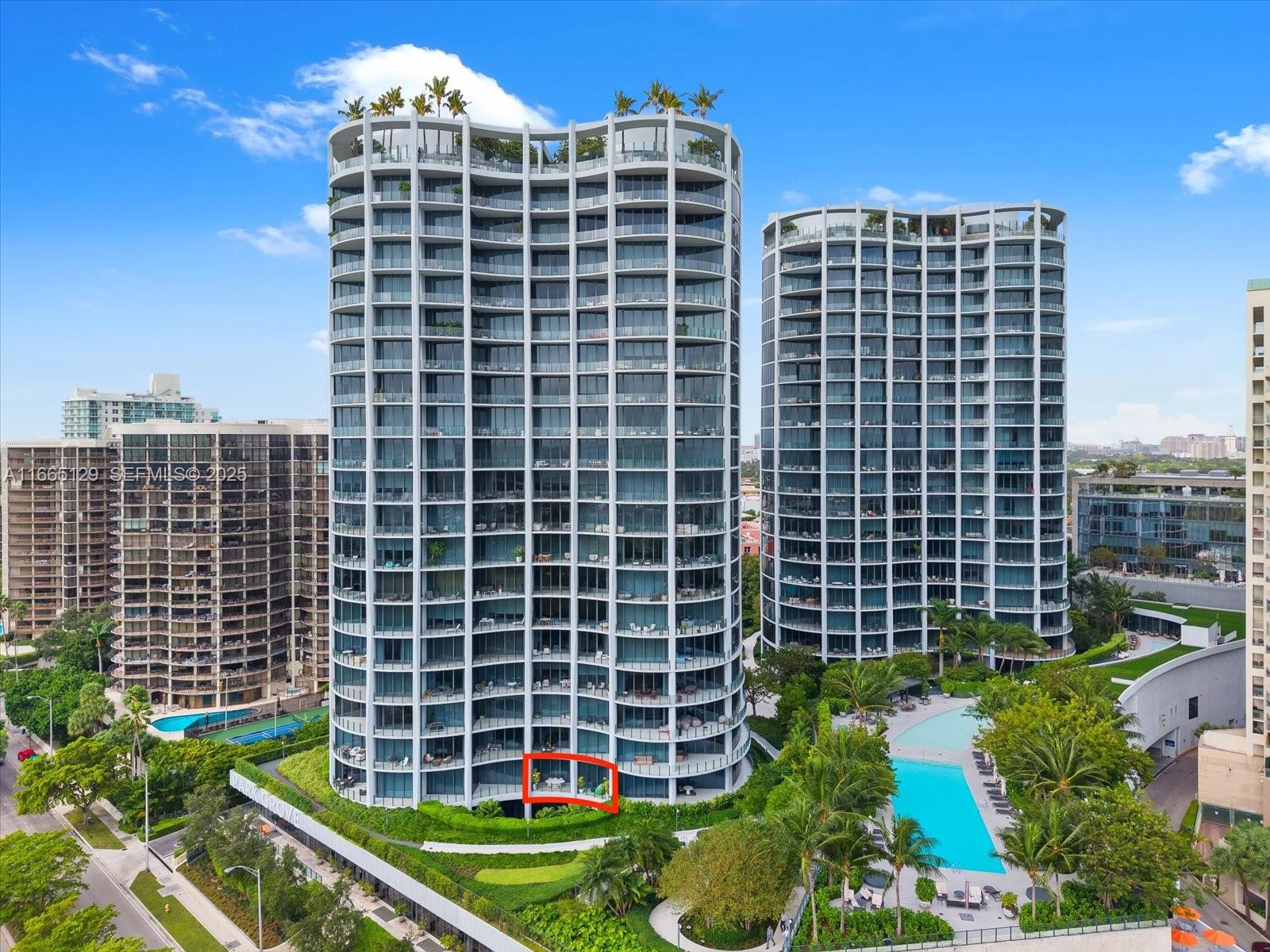 2811 S Bayshore Dr # 4C