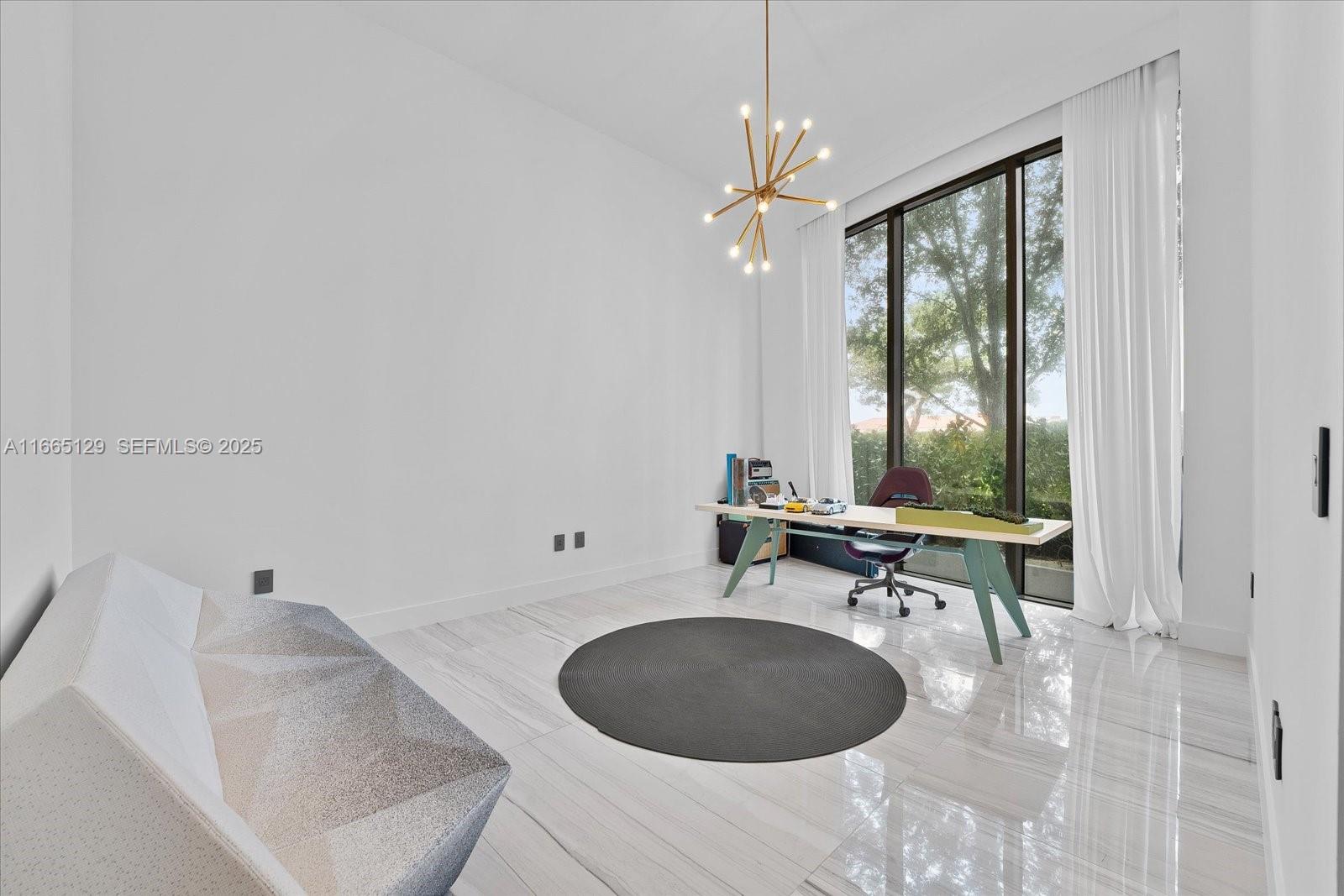 2811 S Bayshore Dr # 4C