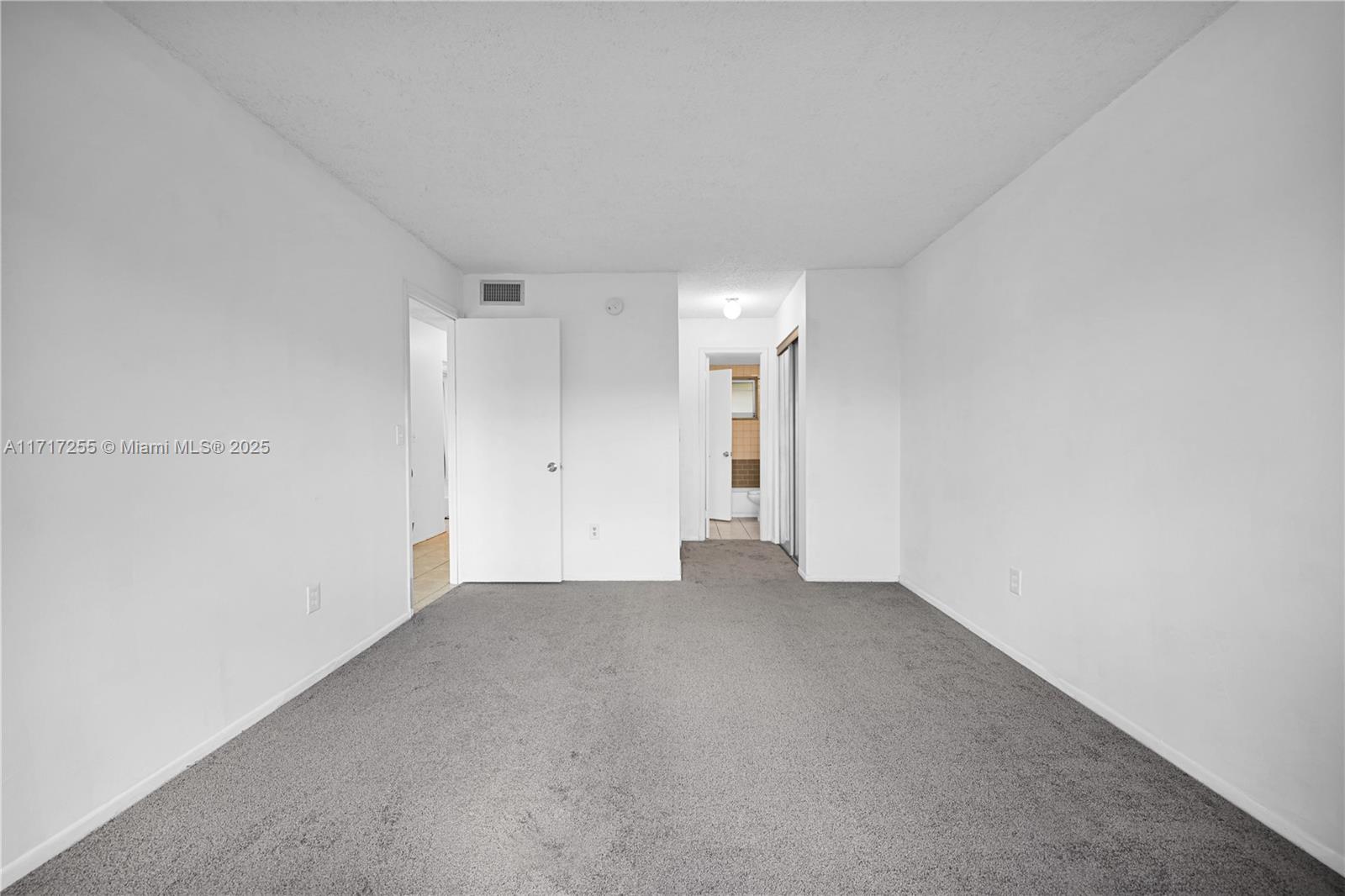 7720 Camino Real # 213 Unit: E-213