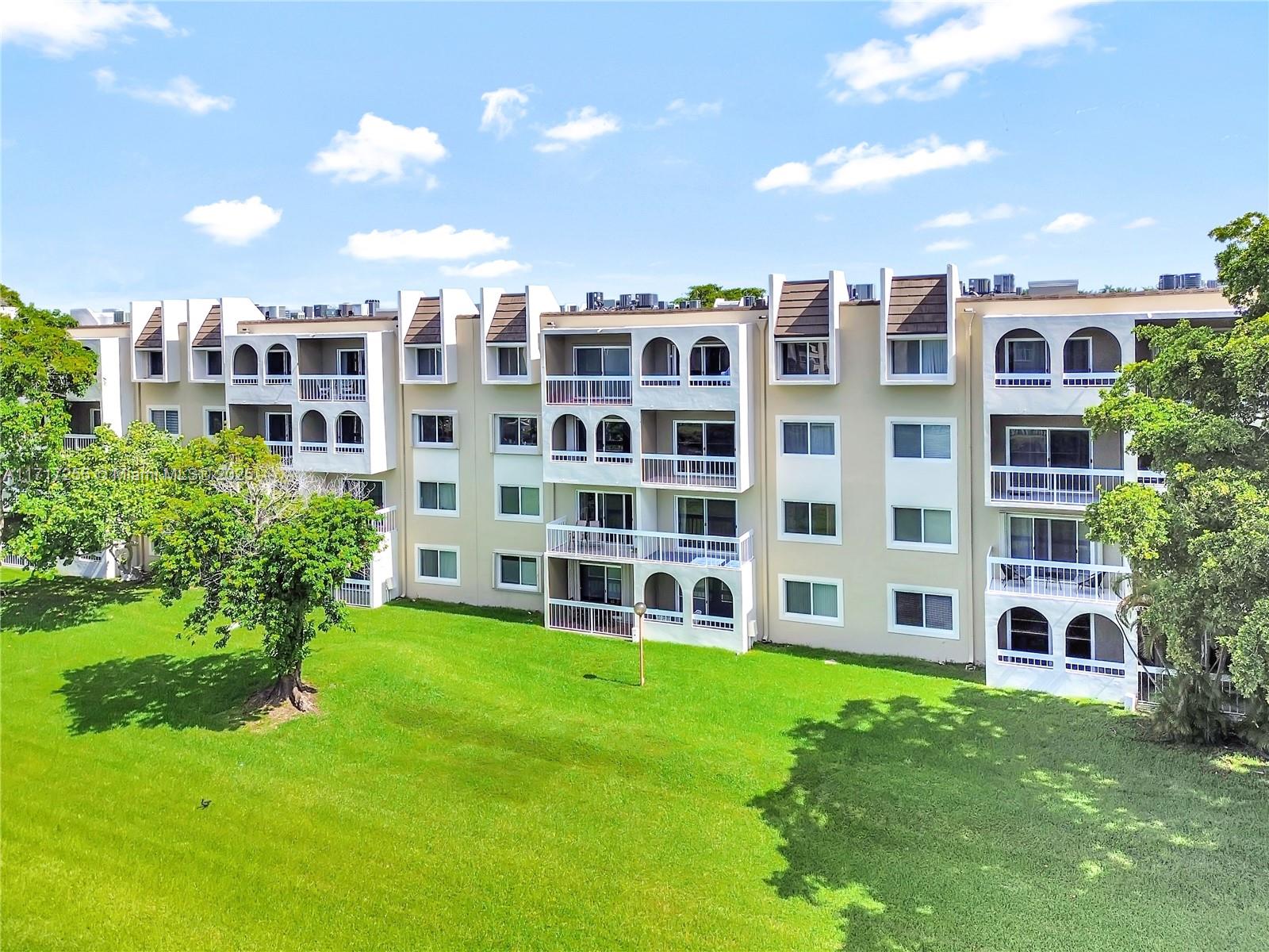 7720 Camino Real # 213 Unit: E-213