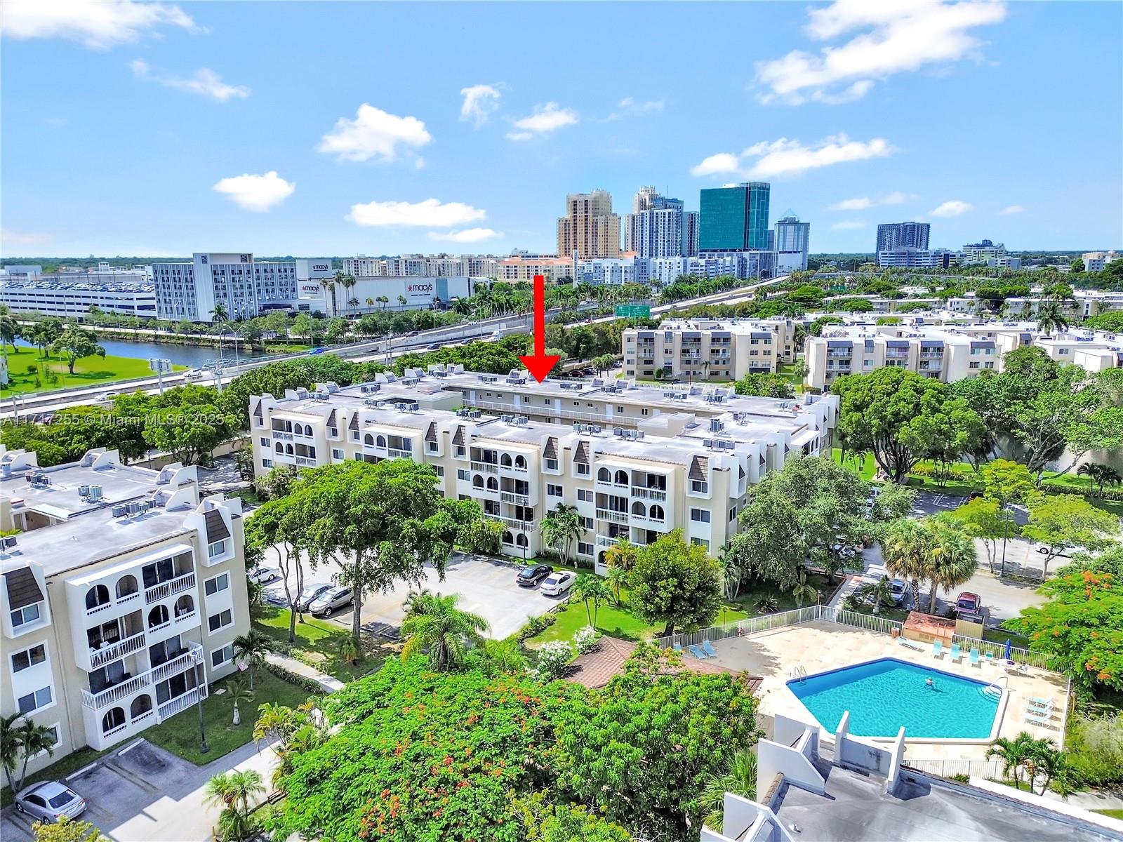 7720 Camino Real # 213 Unit: E-213