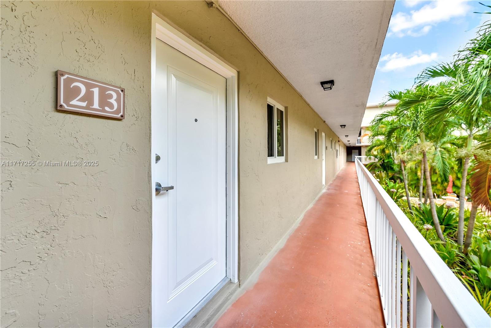 7720 Camino Real # 213 Unit: E-213