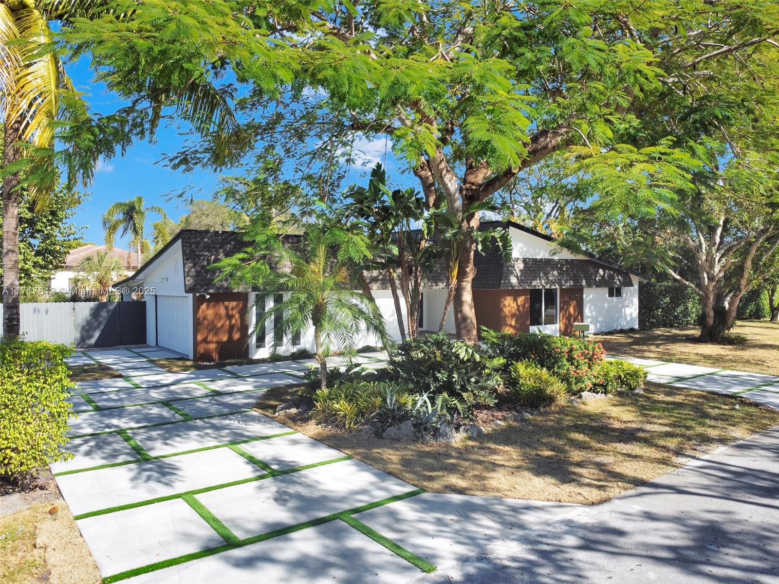 8195 SW 142nd Ter
