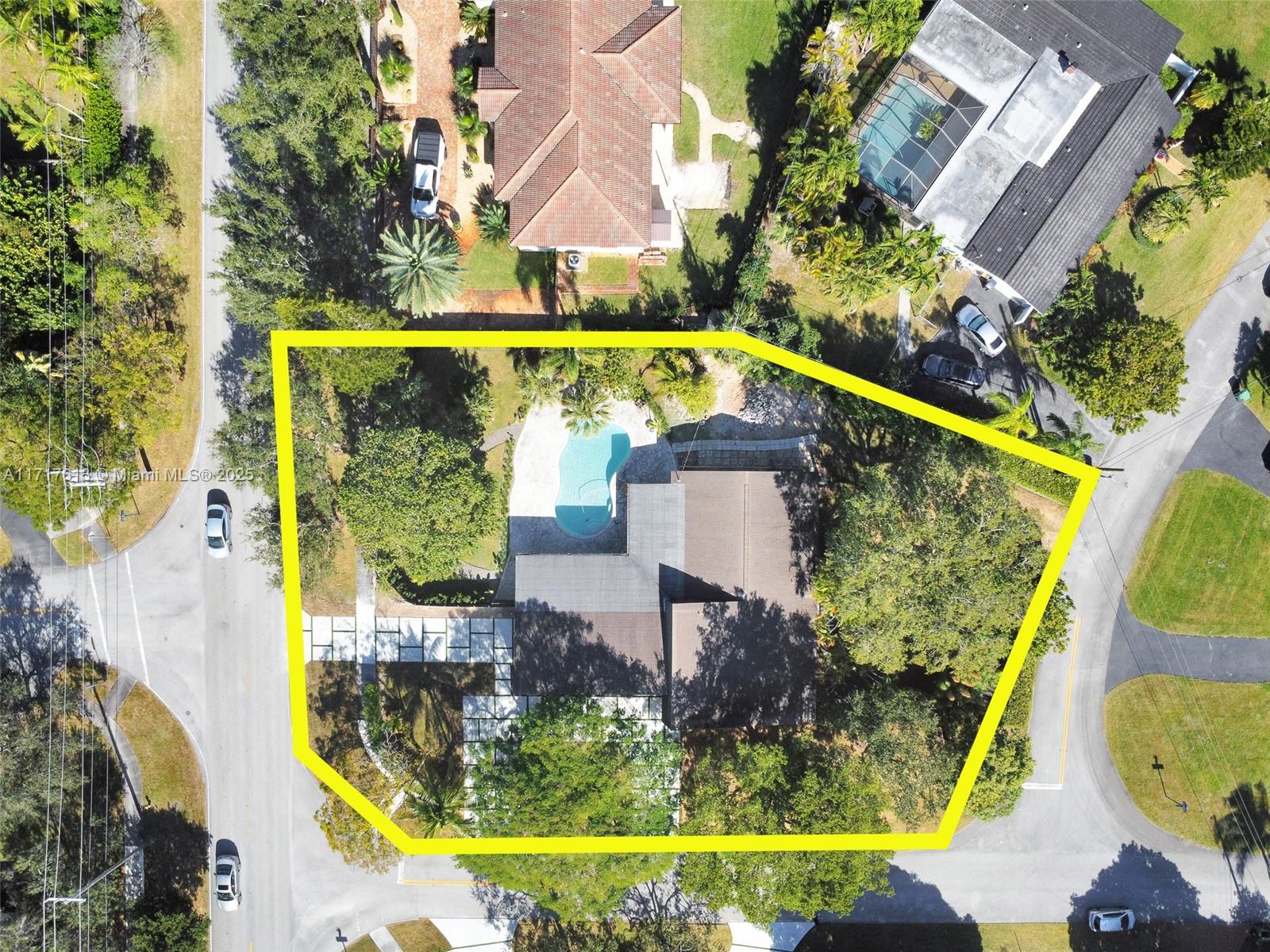 8195 SW 142nd Ter