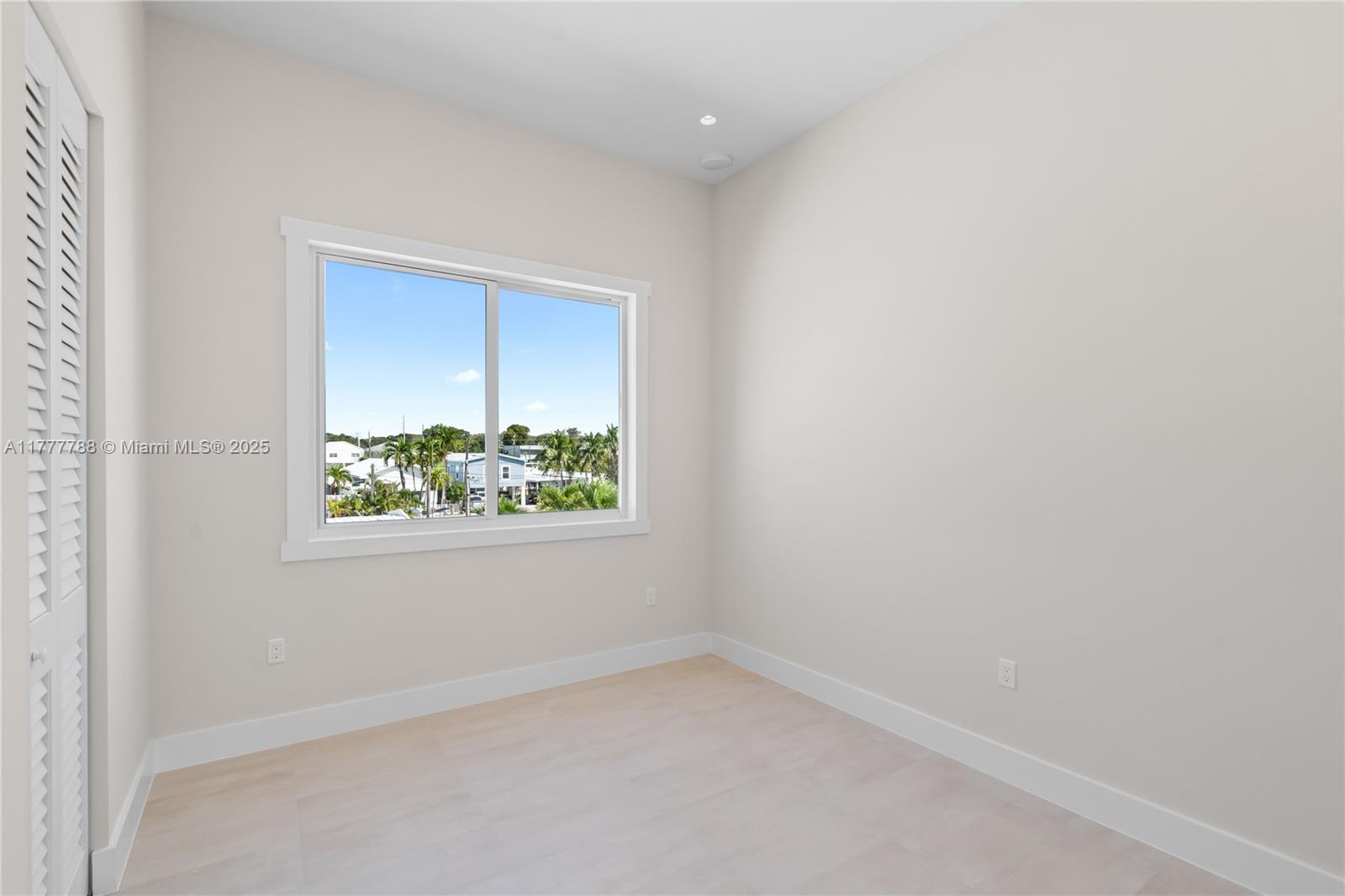 413 Bowie Ln