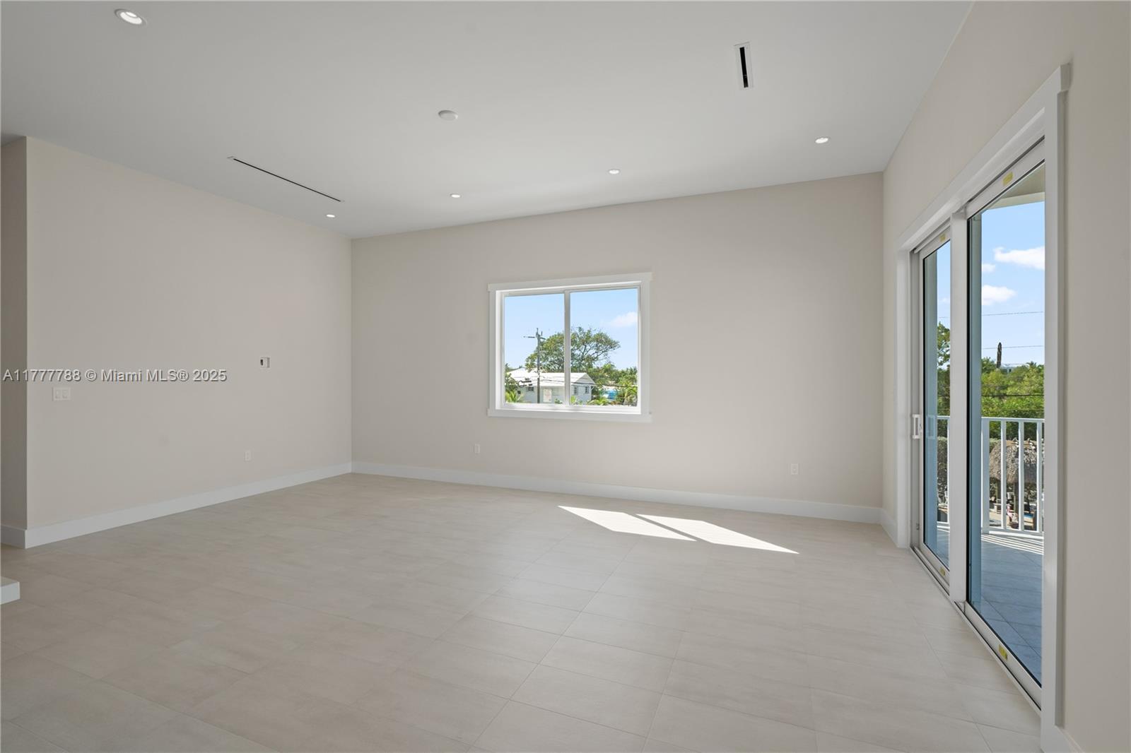 413 Bowie Ln