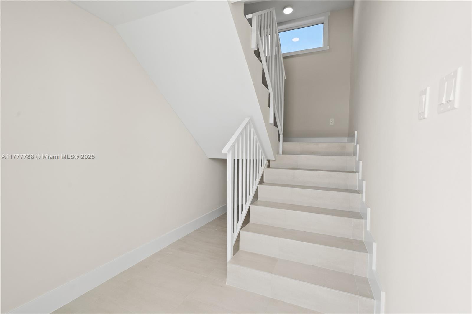 413 Bowie Ln