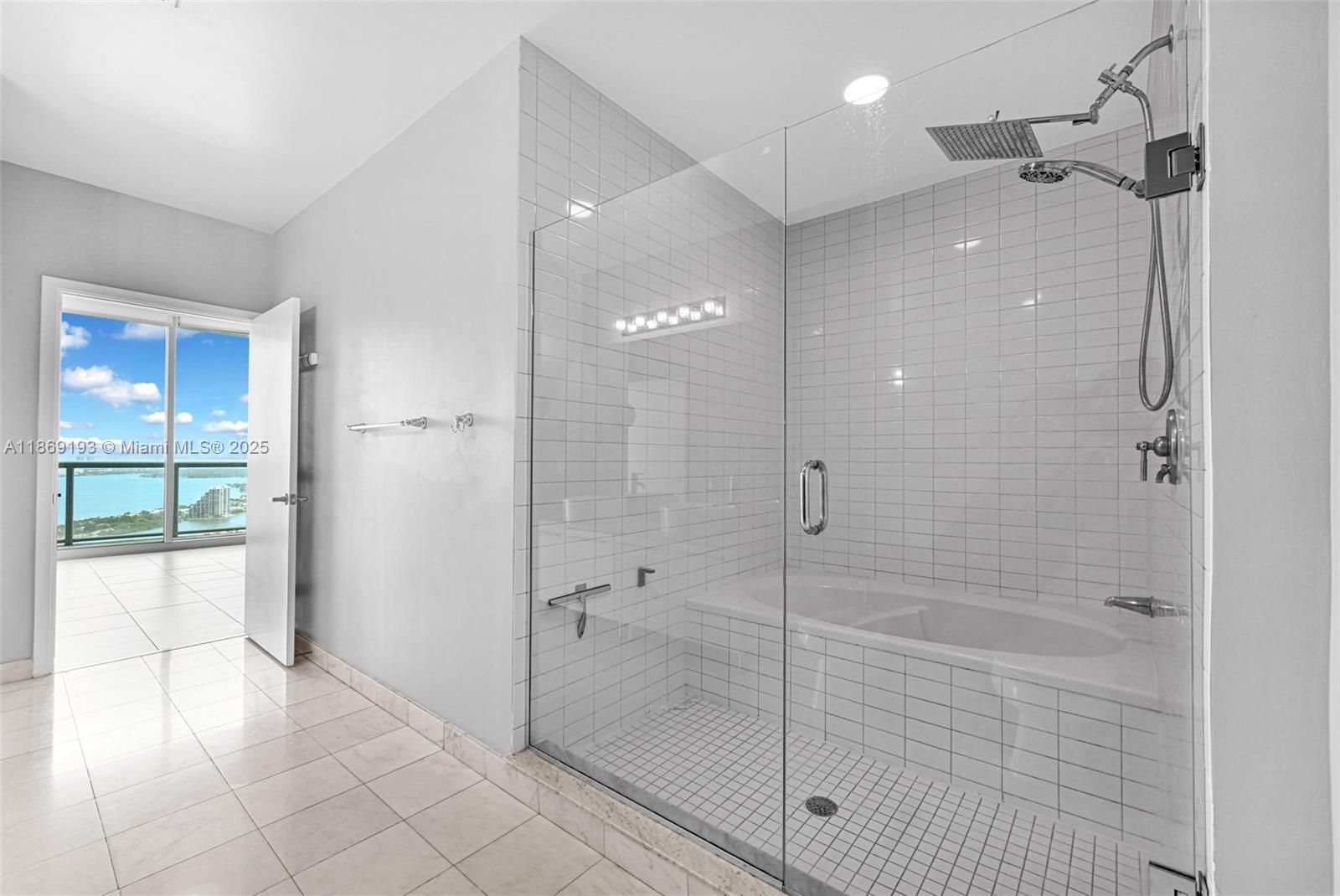888 Biscayne Blvd # 5010