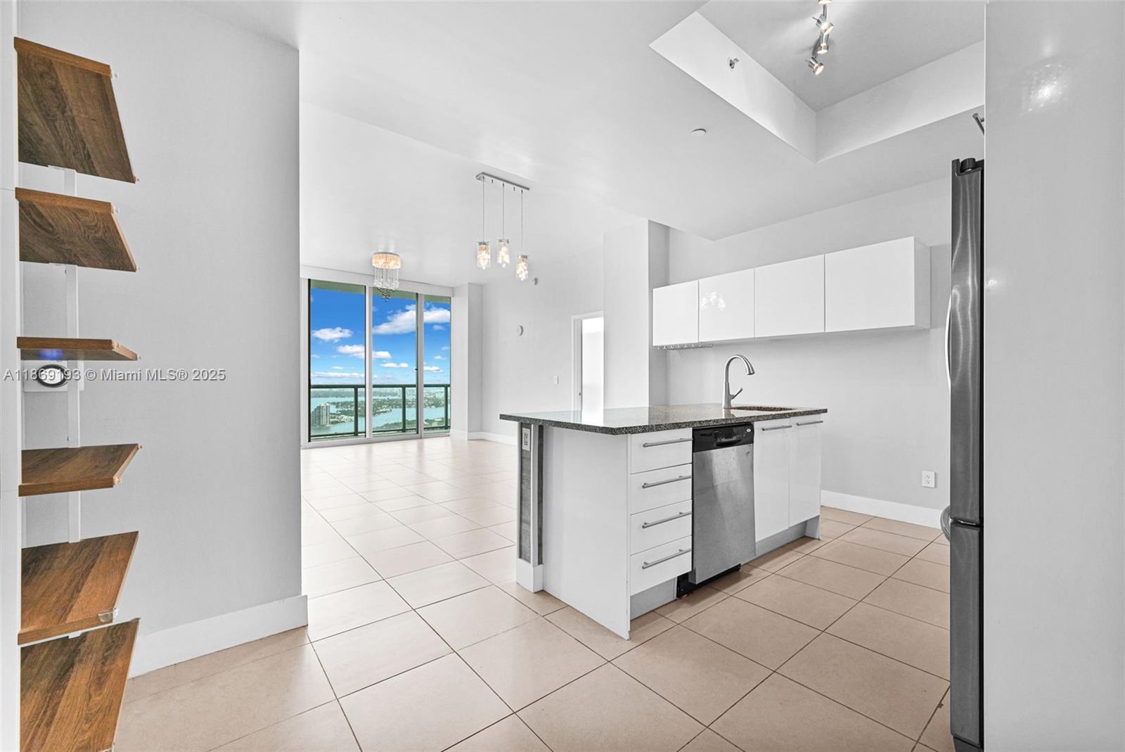 888 Biscayne Blvd # 5010