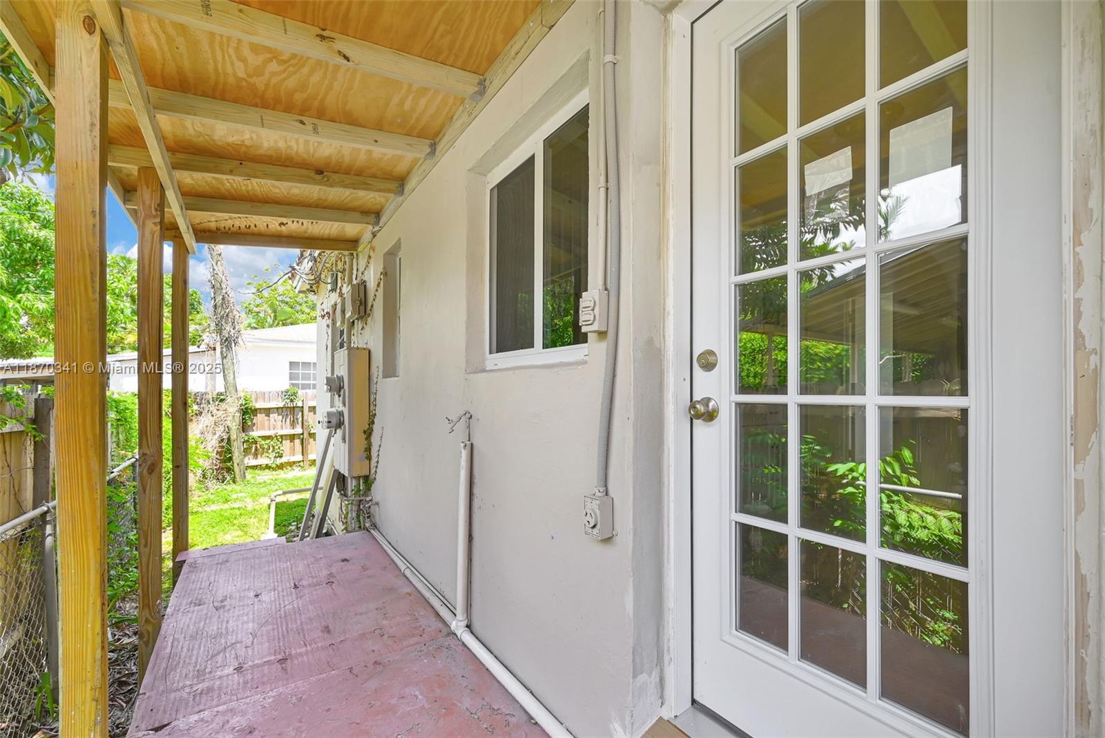 2622 SW 36th Ave