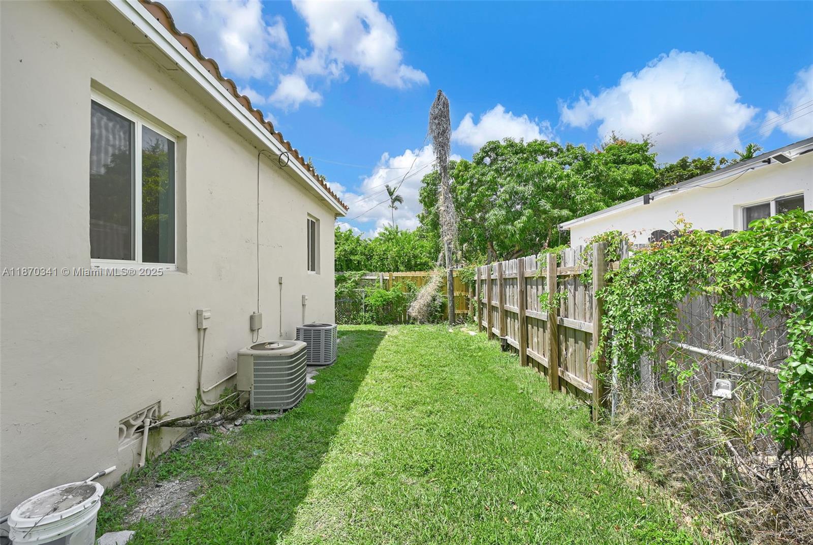 2622 SW 36th Ave
