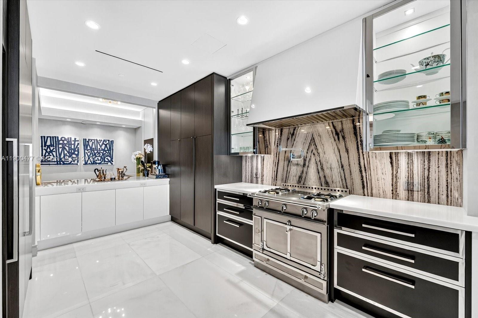 17901 Collins Ave # 3103