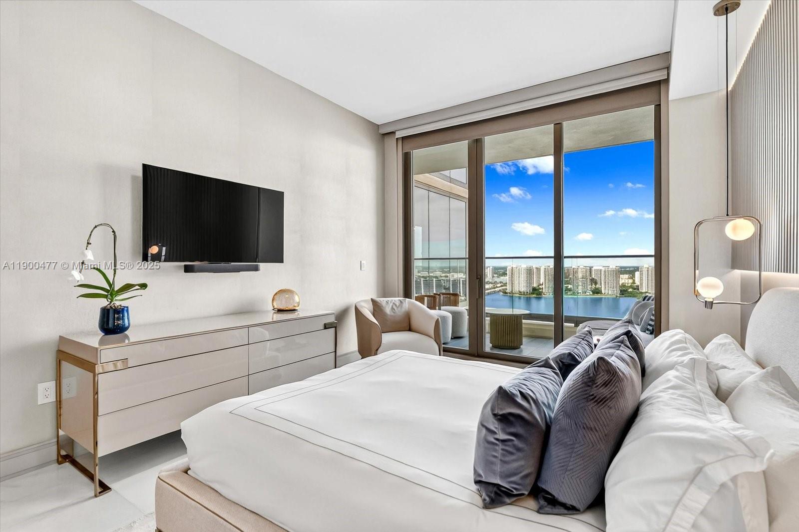 17901 Collins Ave # 3103