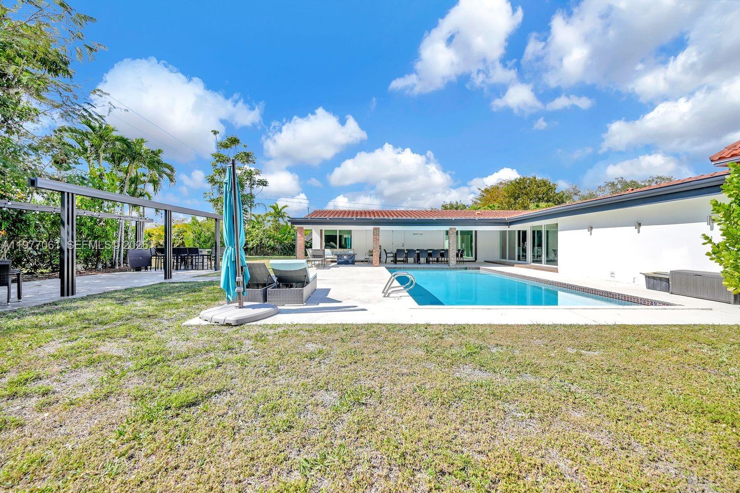 7700 SW 139th Ter