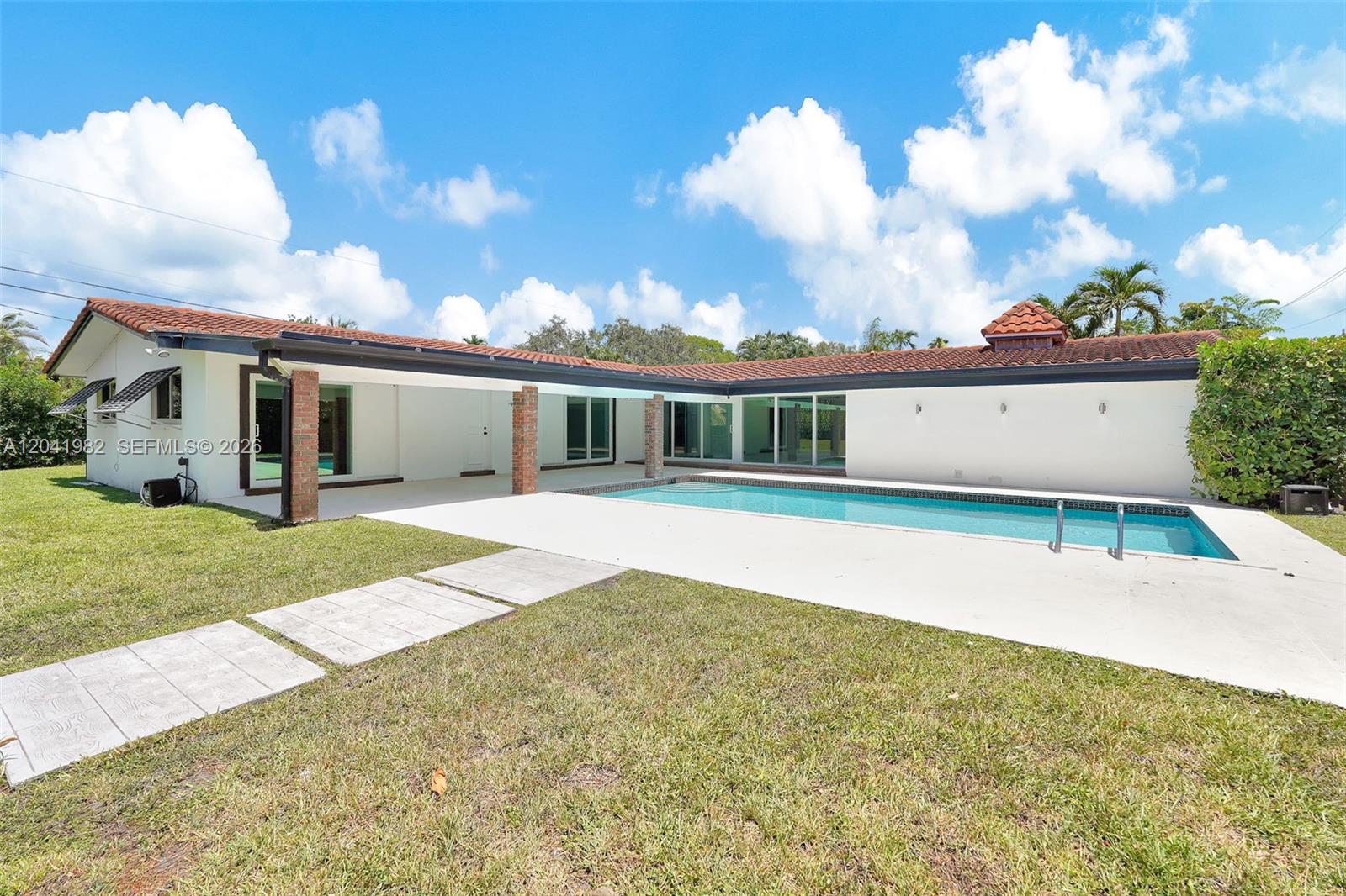 7700 SW 139th Ter