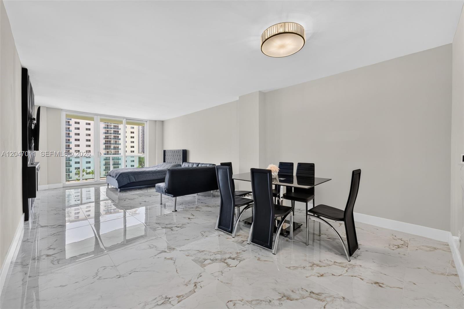 19380 Collins Ave # 608