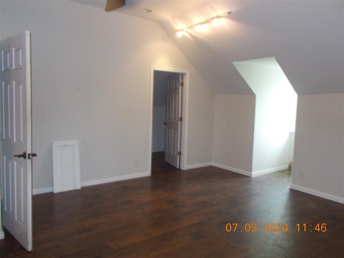 11049 Victory Road