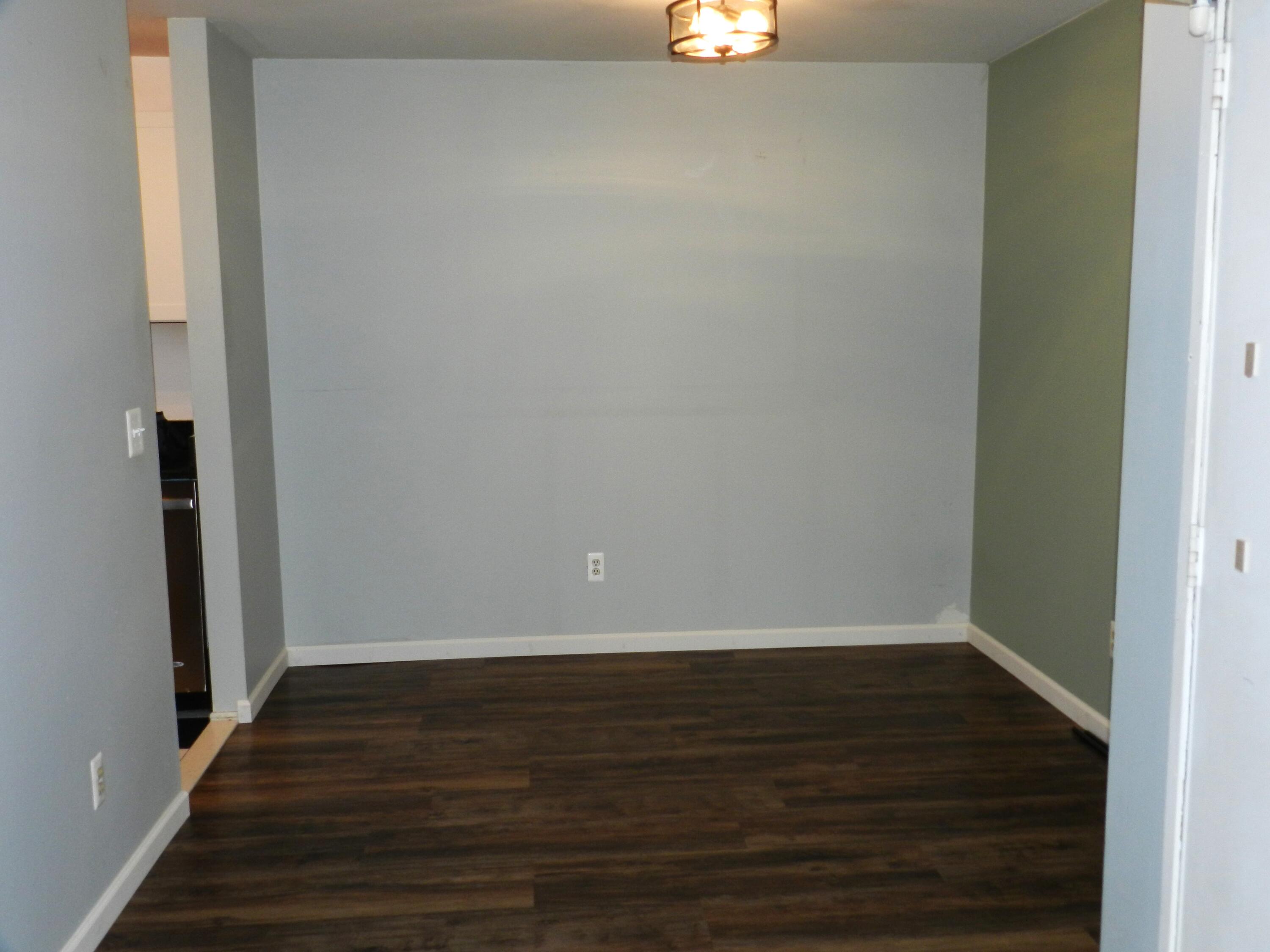 2118 Pauline Boulevard, 110