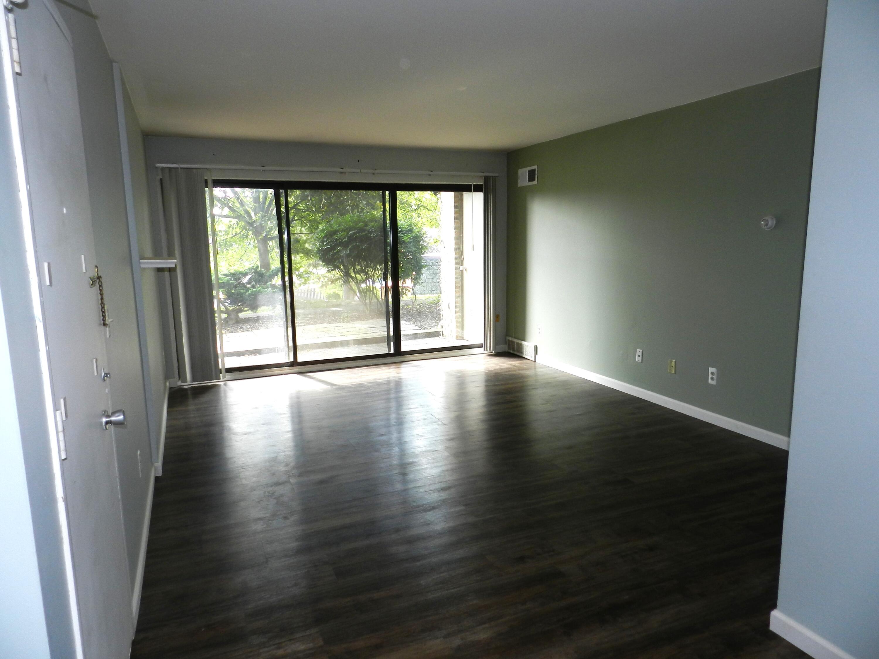 2118 Pauline Boulevard, 110