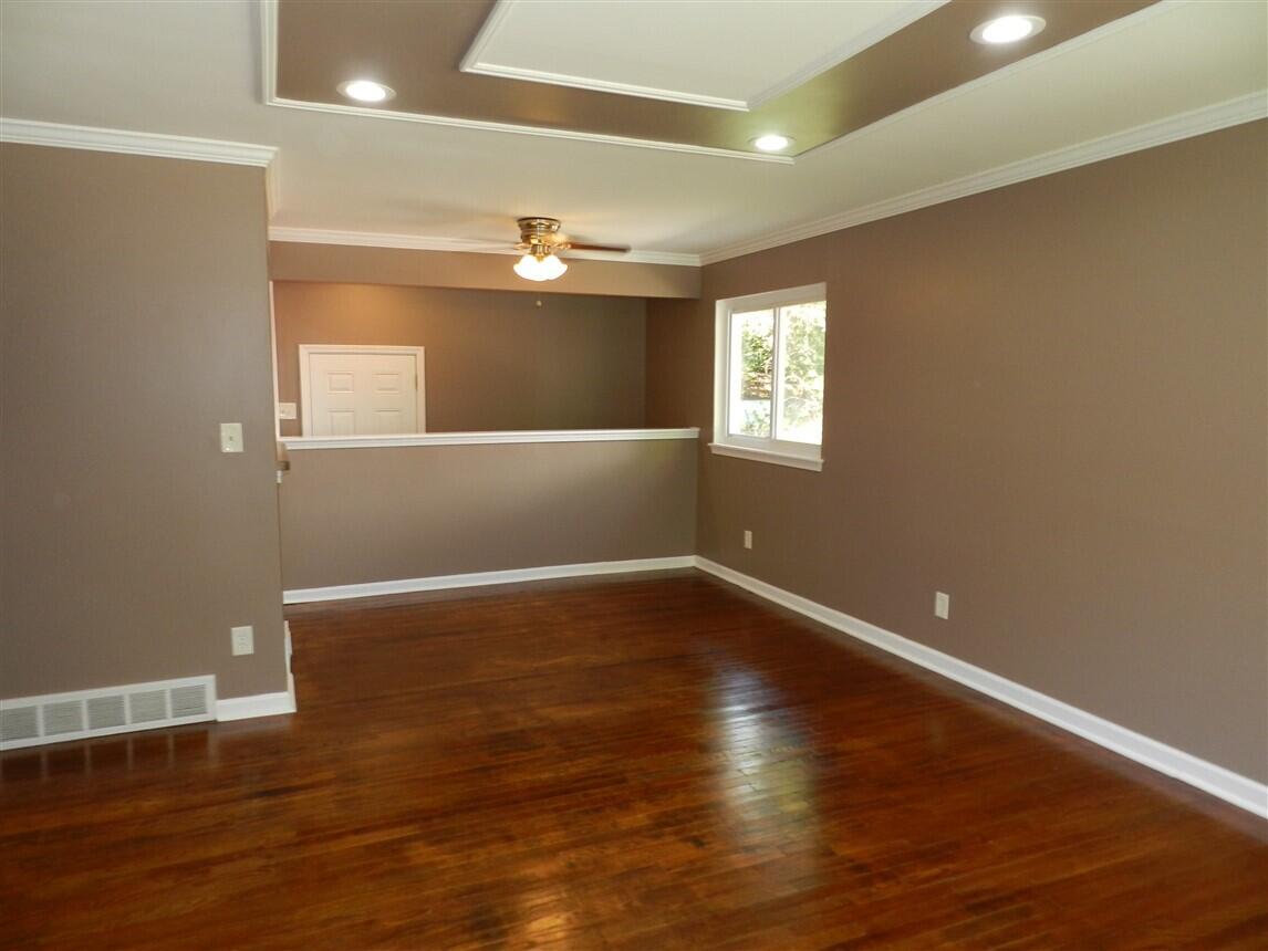 1098 Buick Avenue