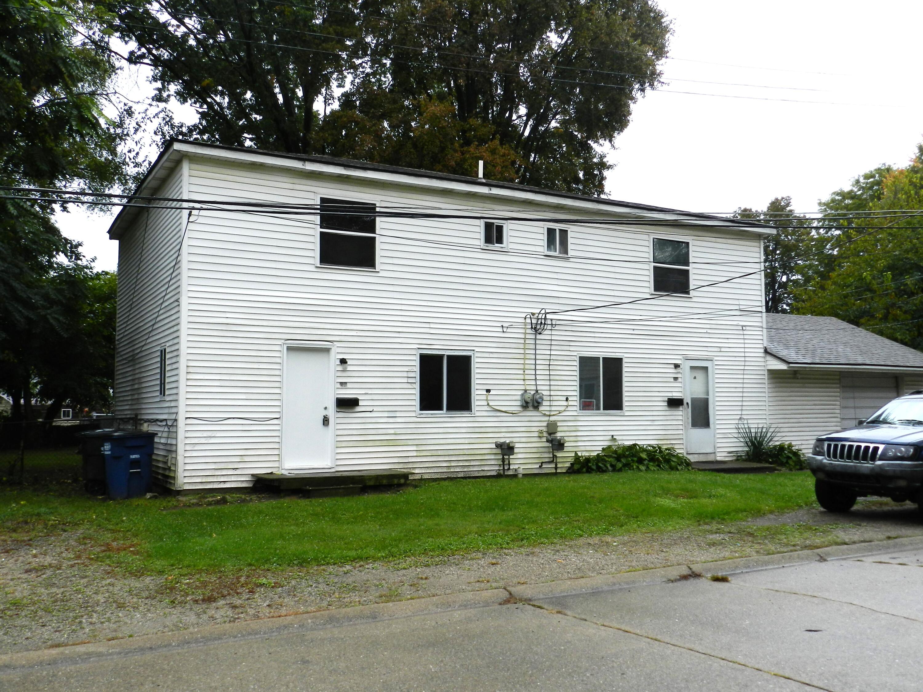 2311 Deerfield Court