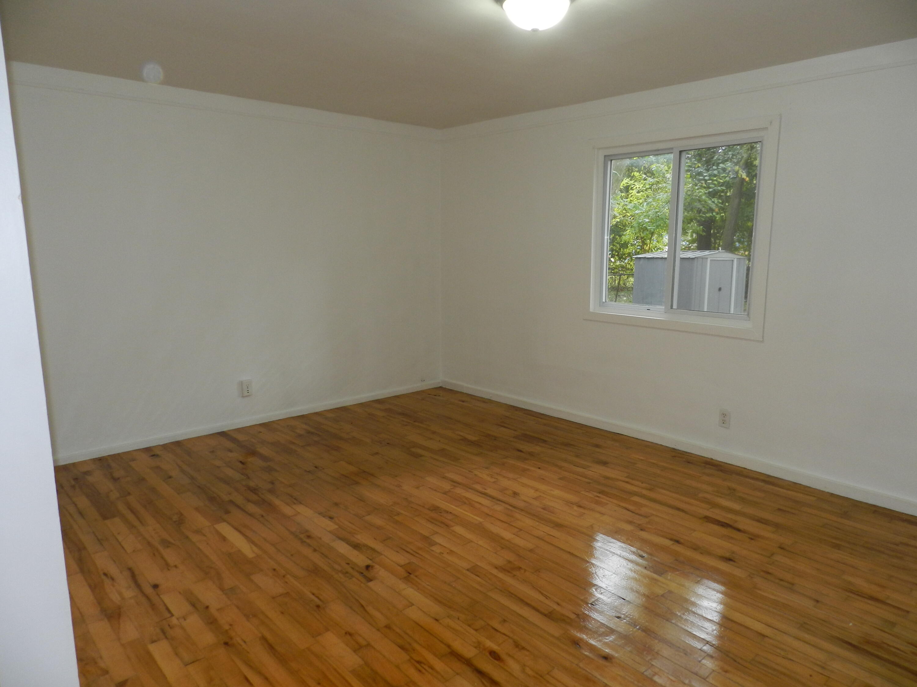 2311 Deerfield Court