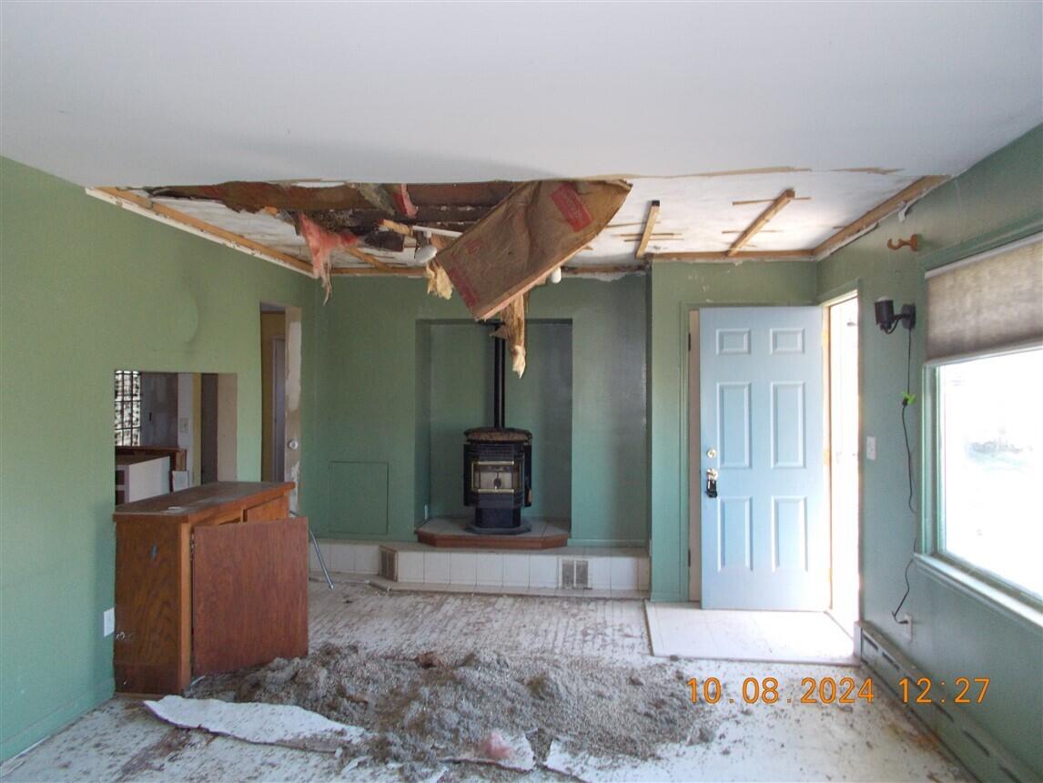 9907 N County Line Highway