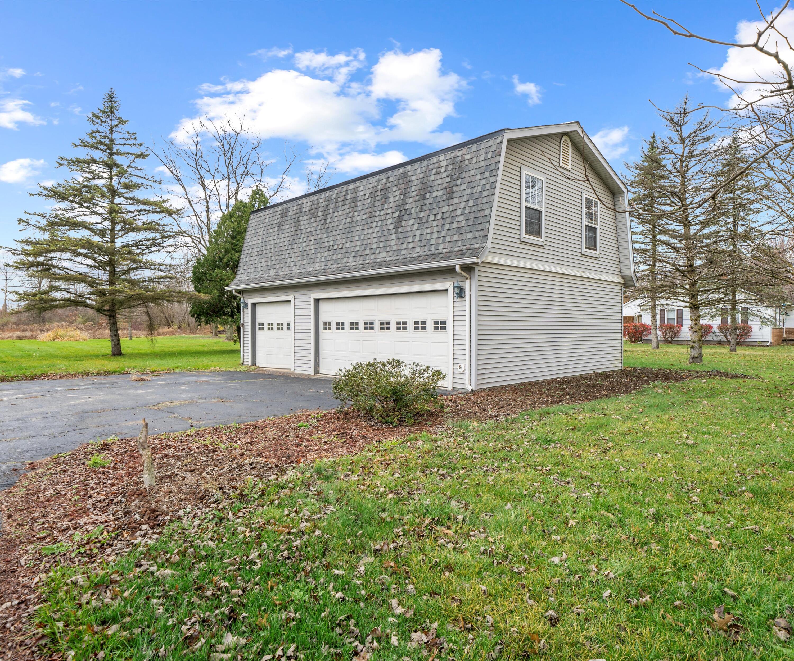 20000 Sherwood Road