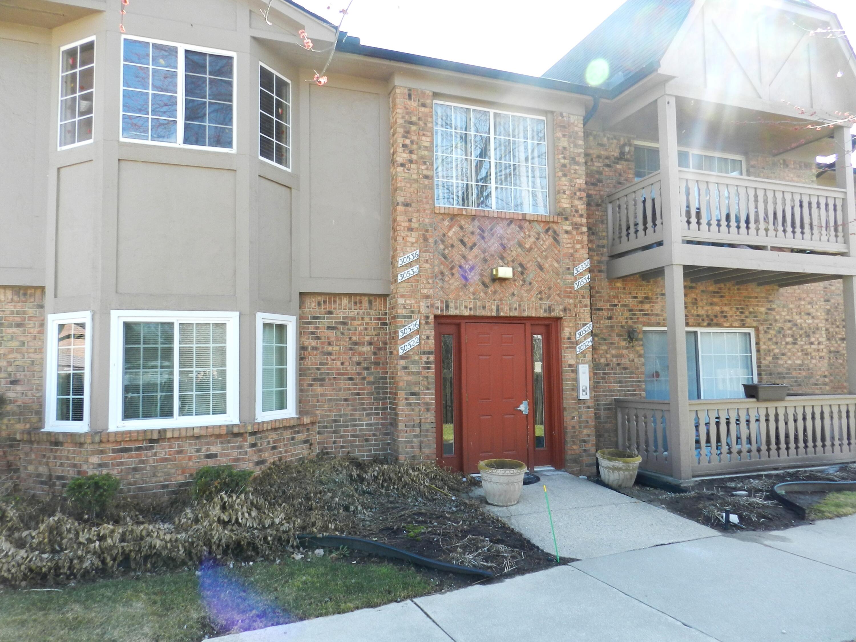 30528 Oakridge Manor Drive
