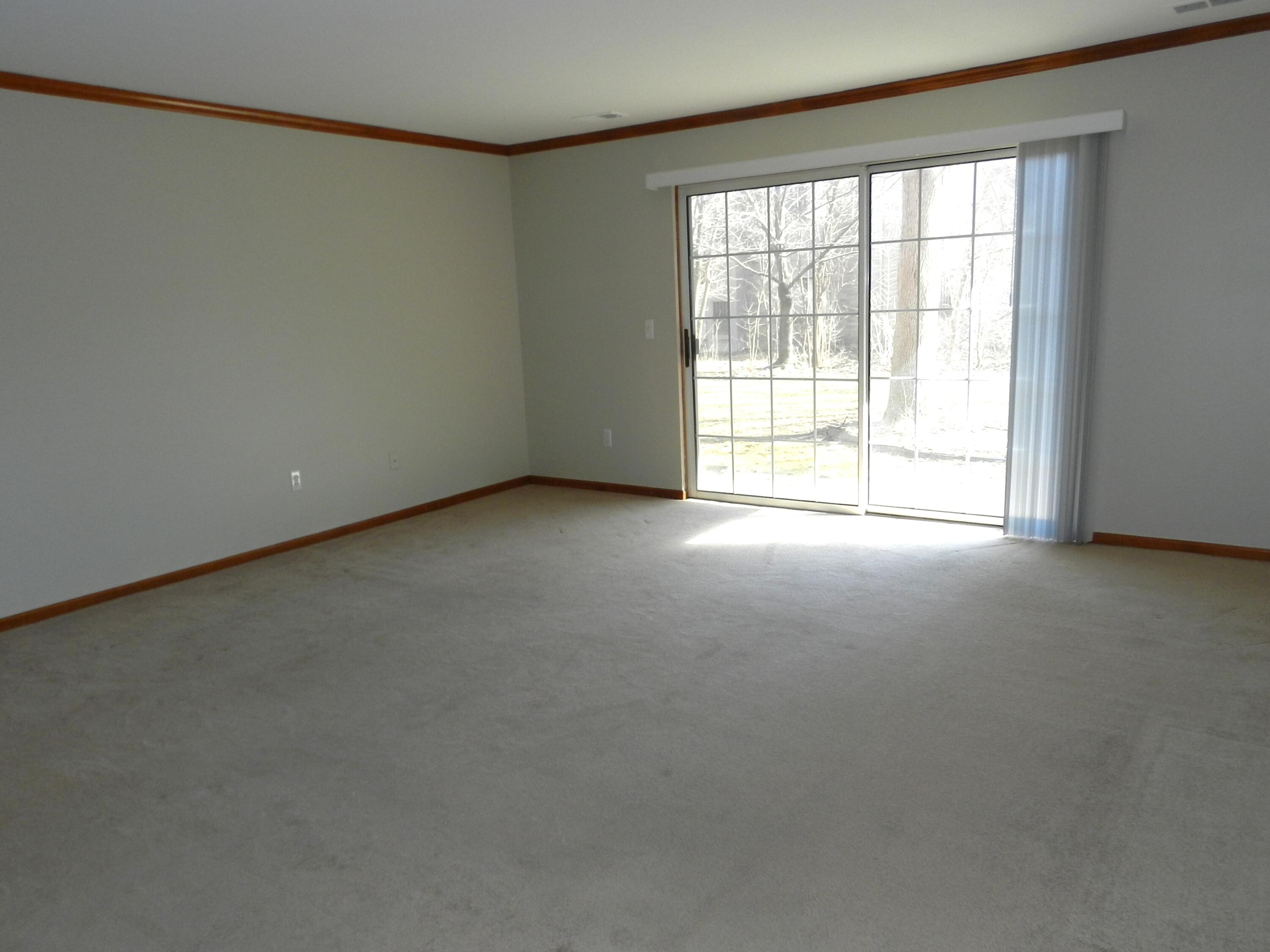 30528 Oakridge Manor Drive