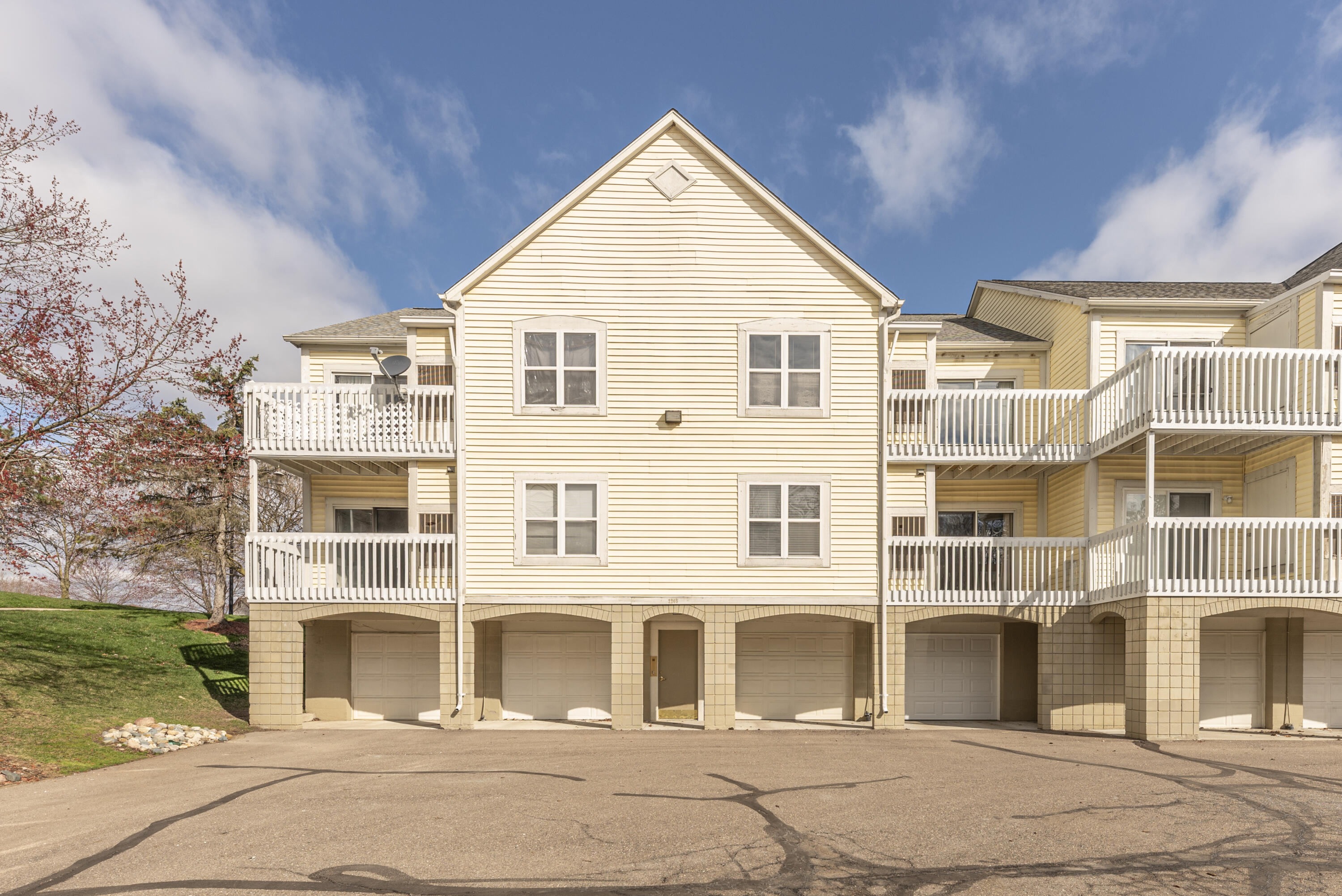 2205 S Huron Parkway 2