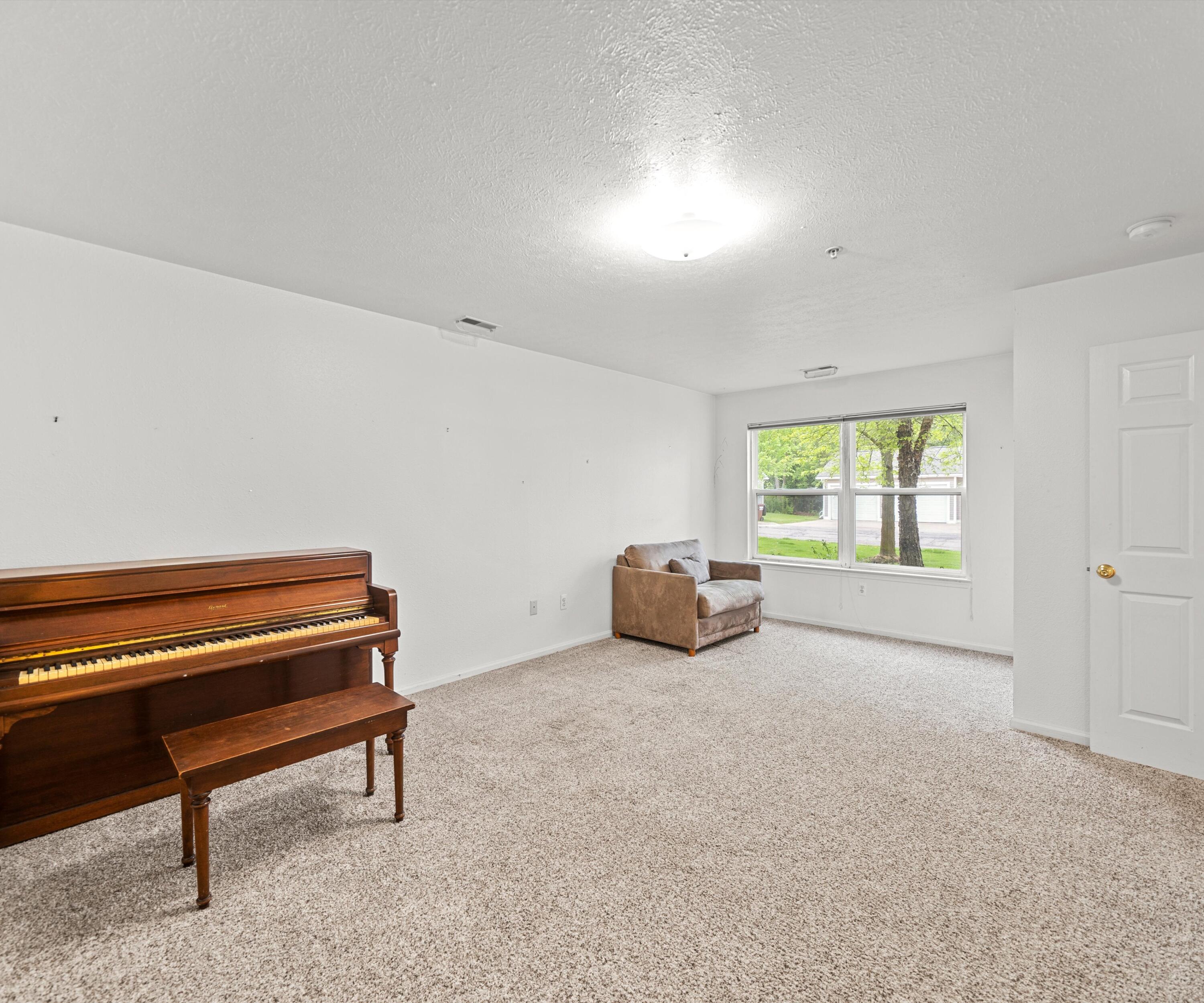 1379 Millbrook Trail
