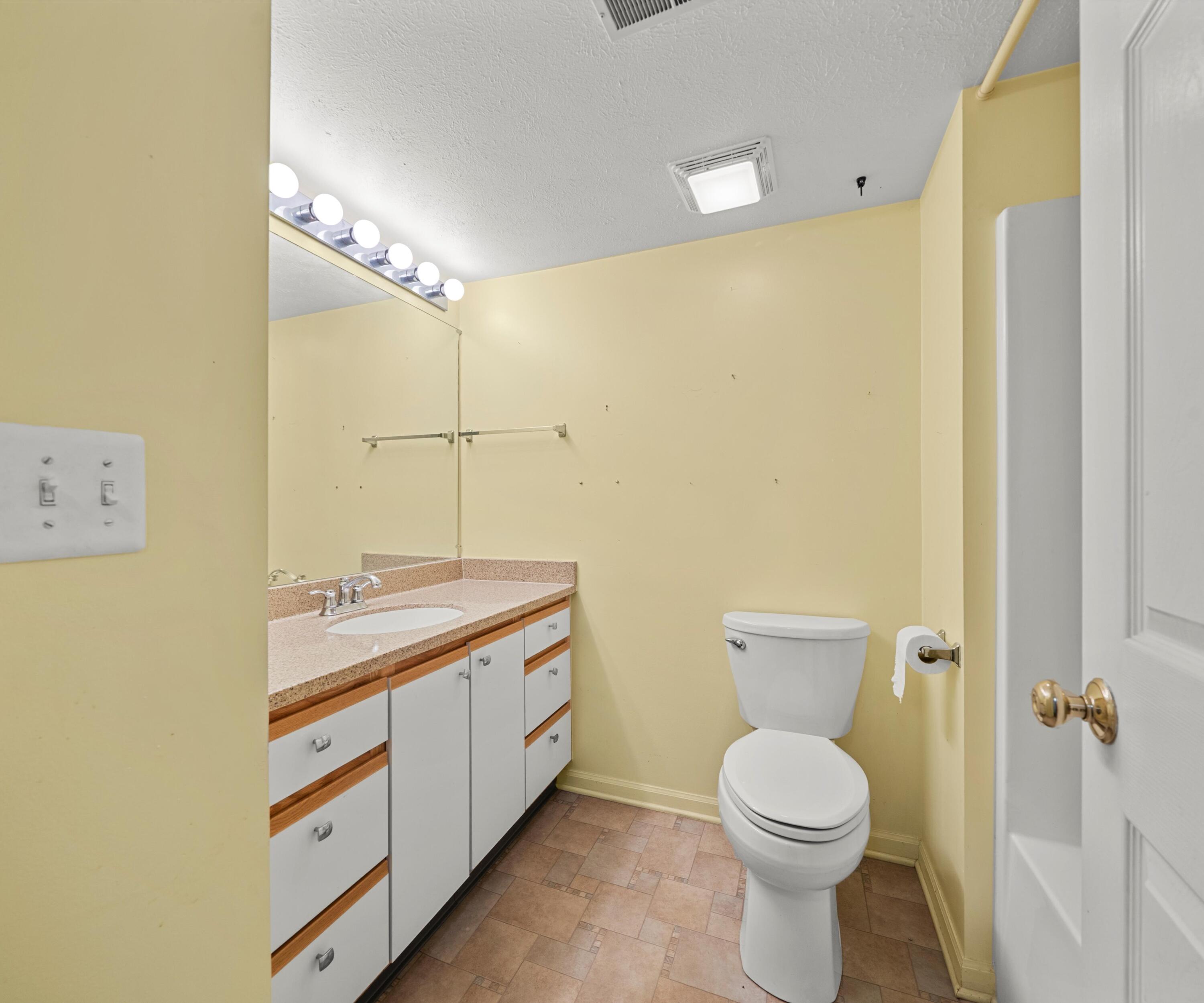 1379 Millbrook Trail
