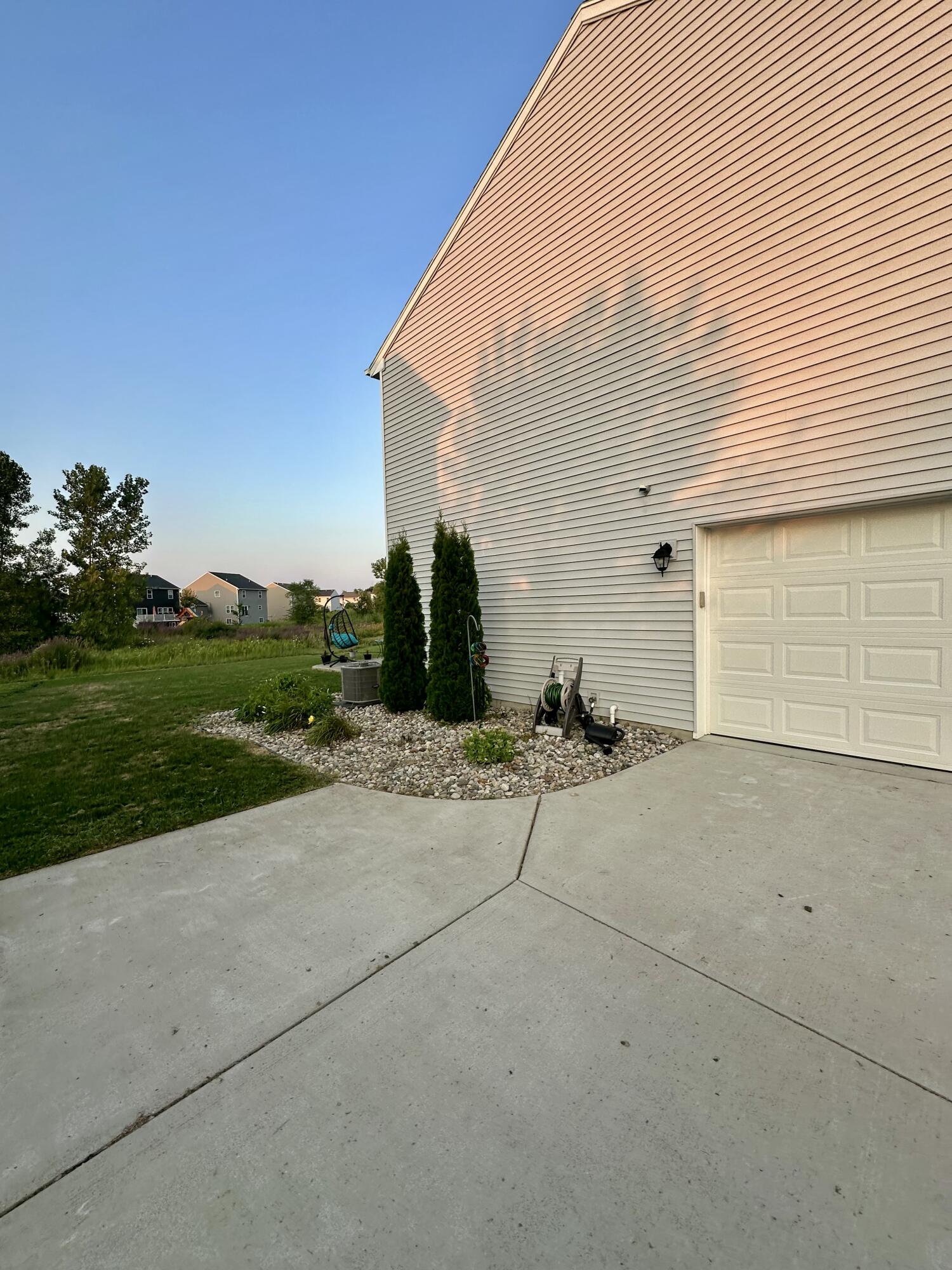 9518 Neumann Circle