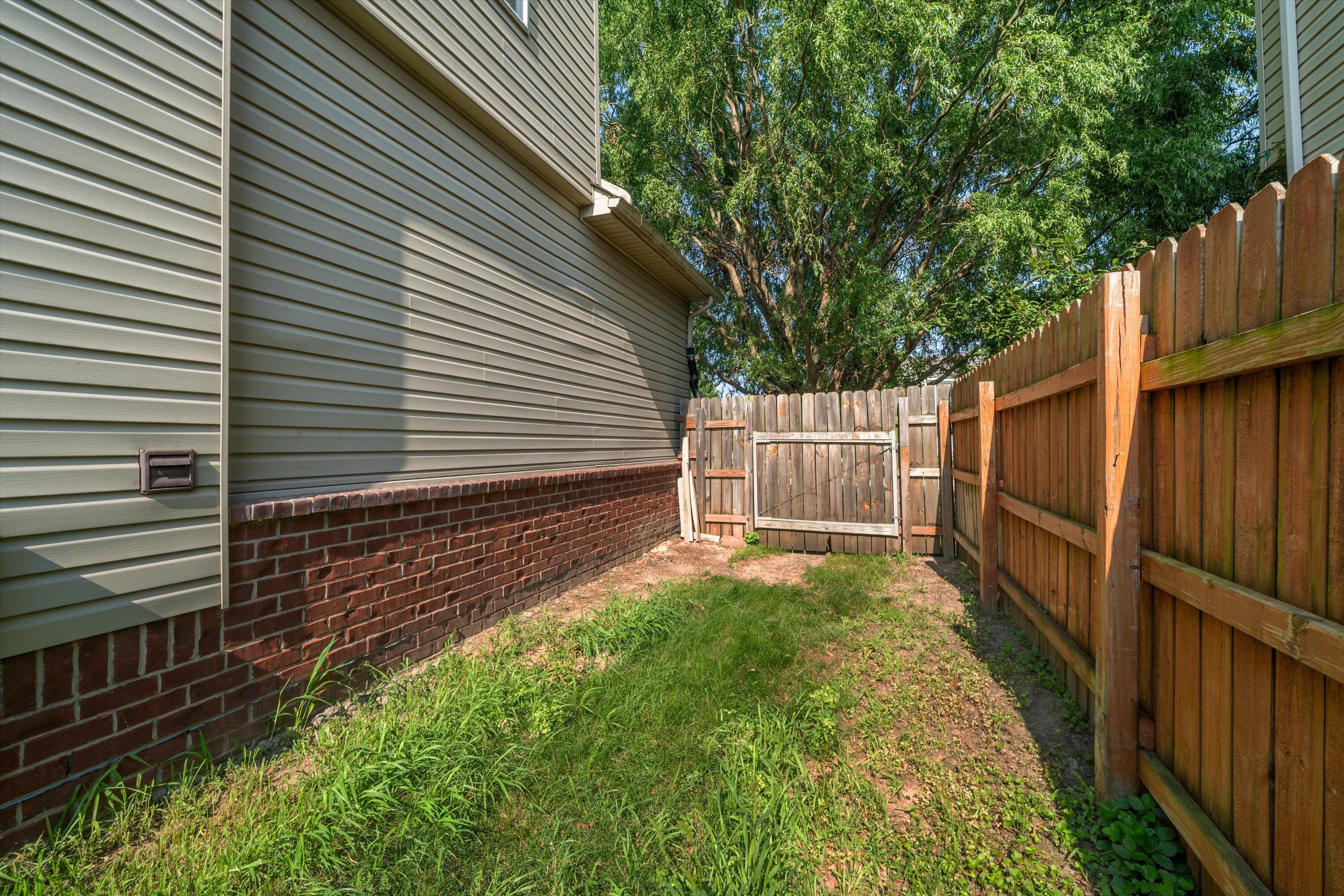 816 King Fisher Street