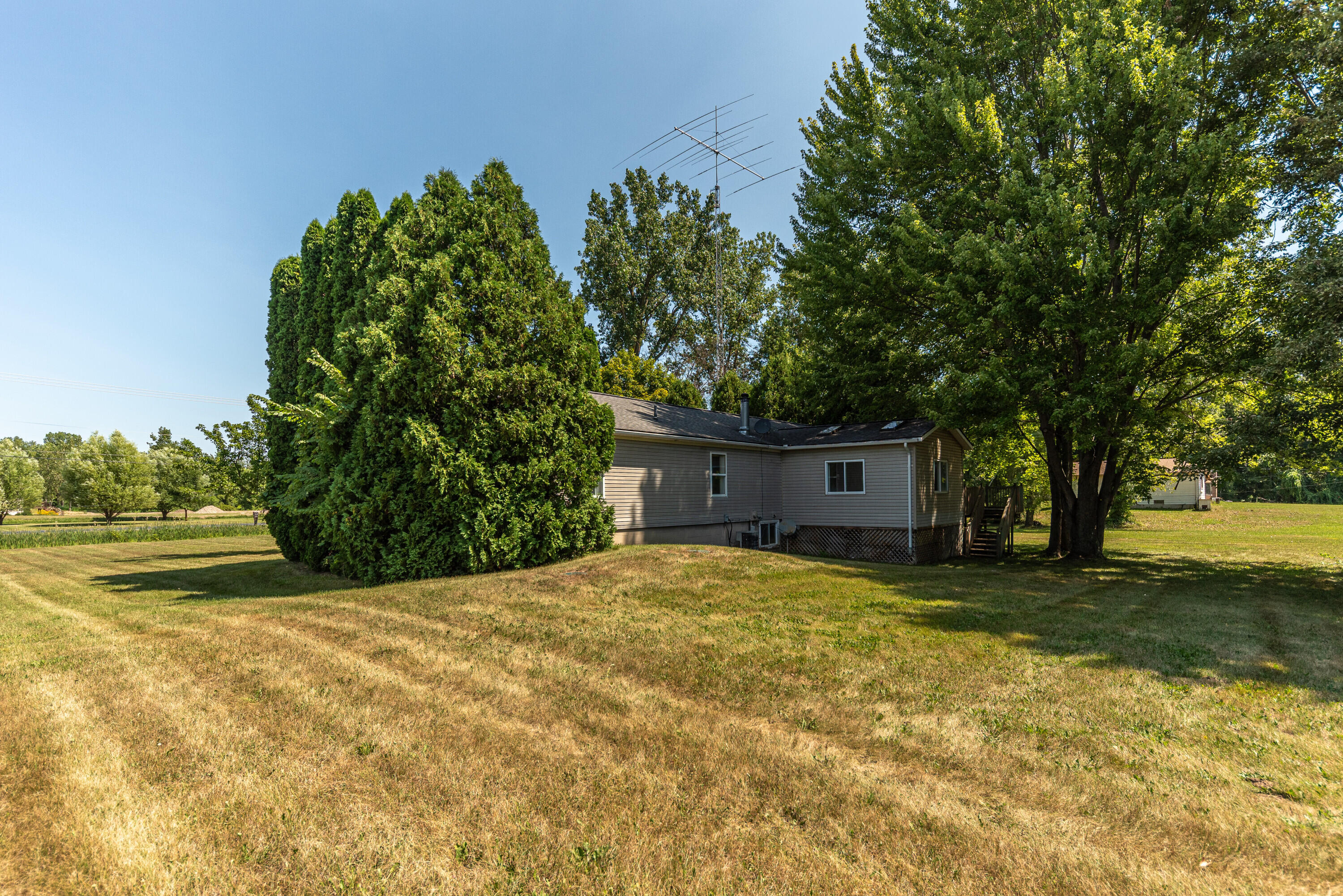 8002 Willow Road