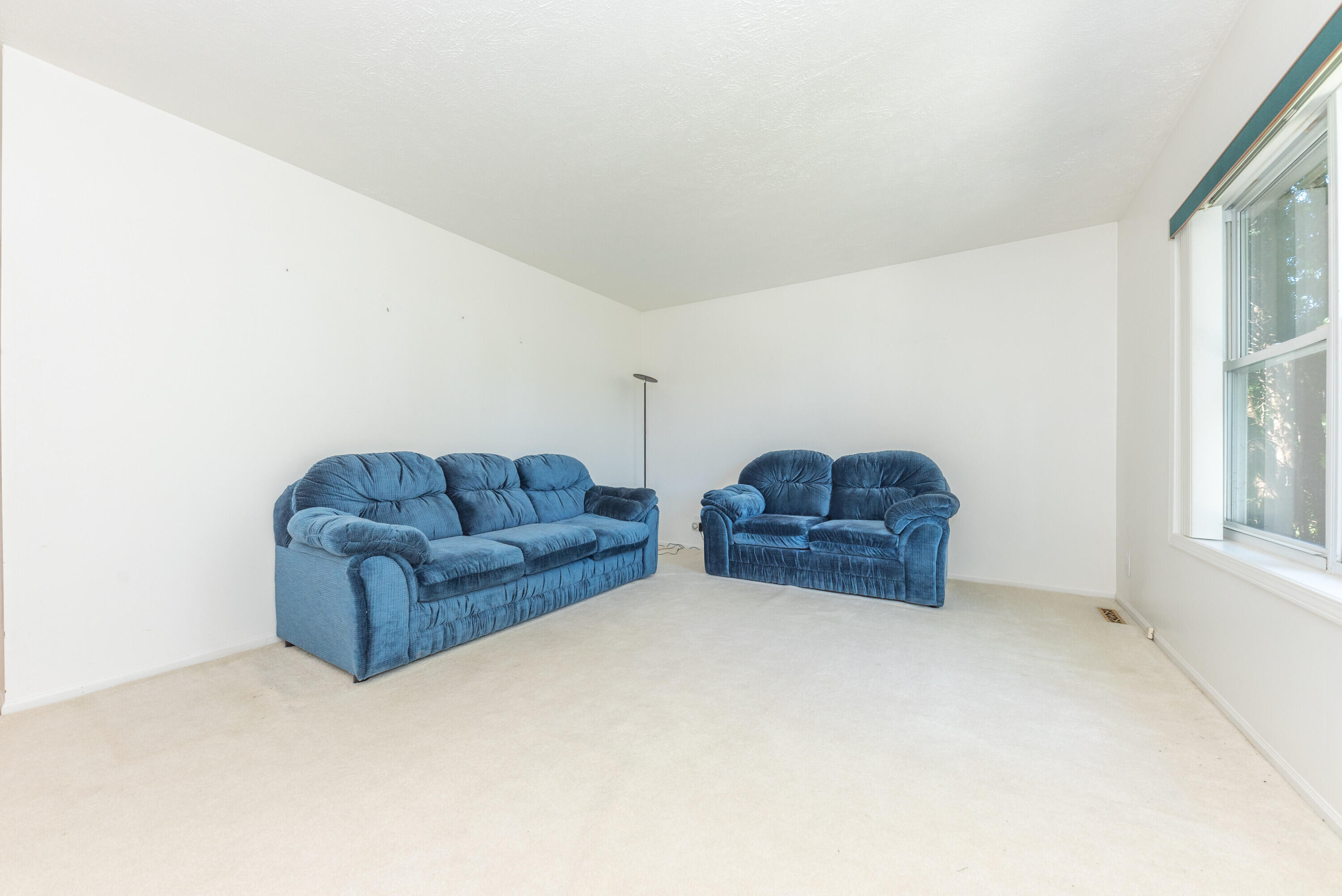 8002 Willow Road