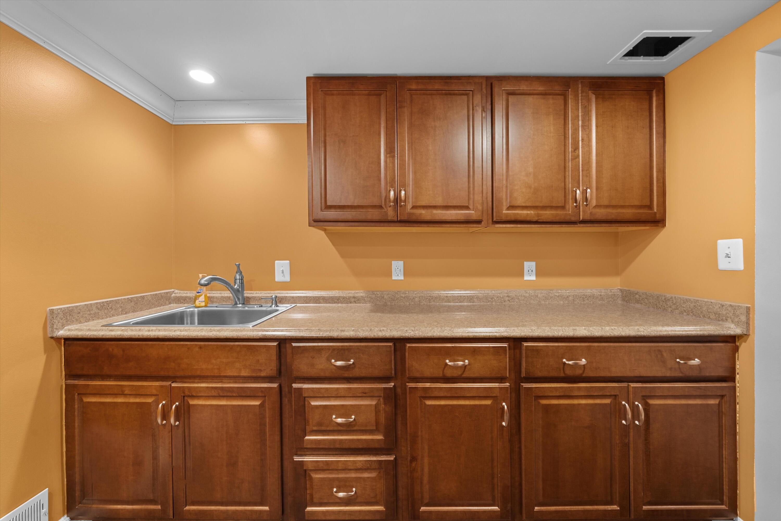 5580 Textile Road