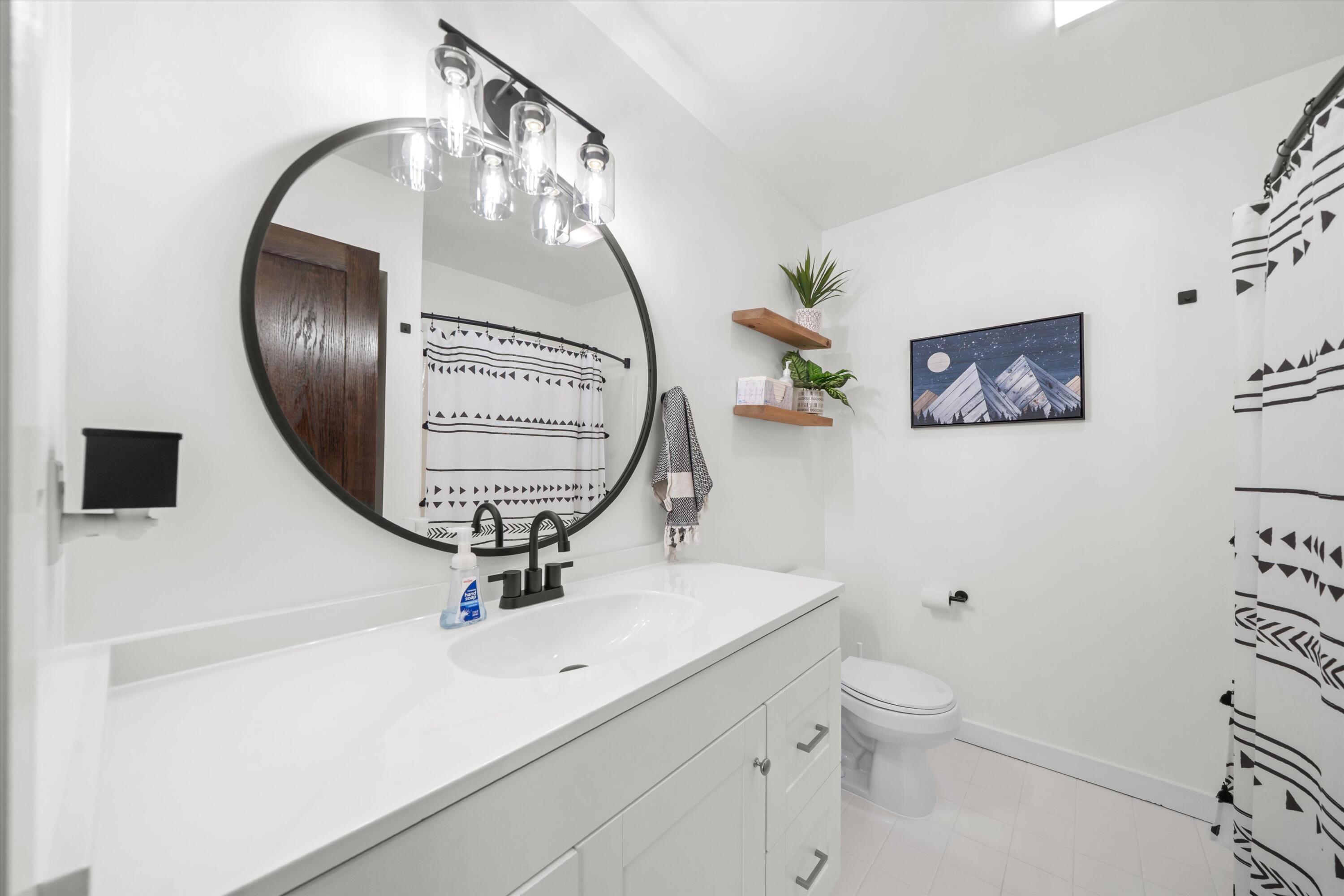 5580 Textile Road