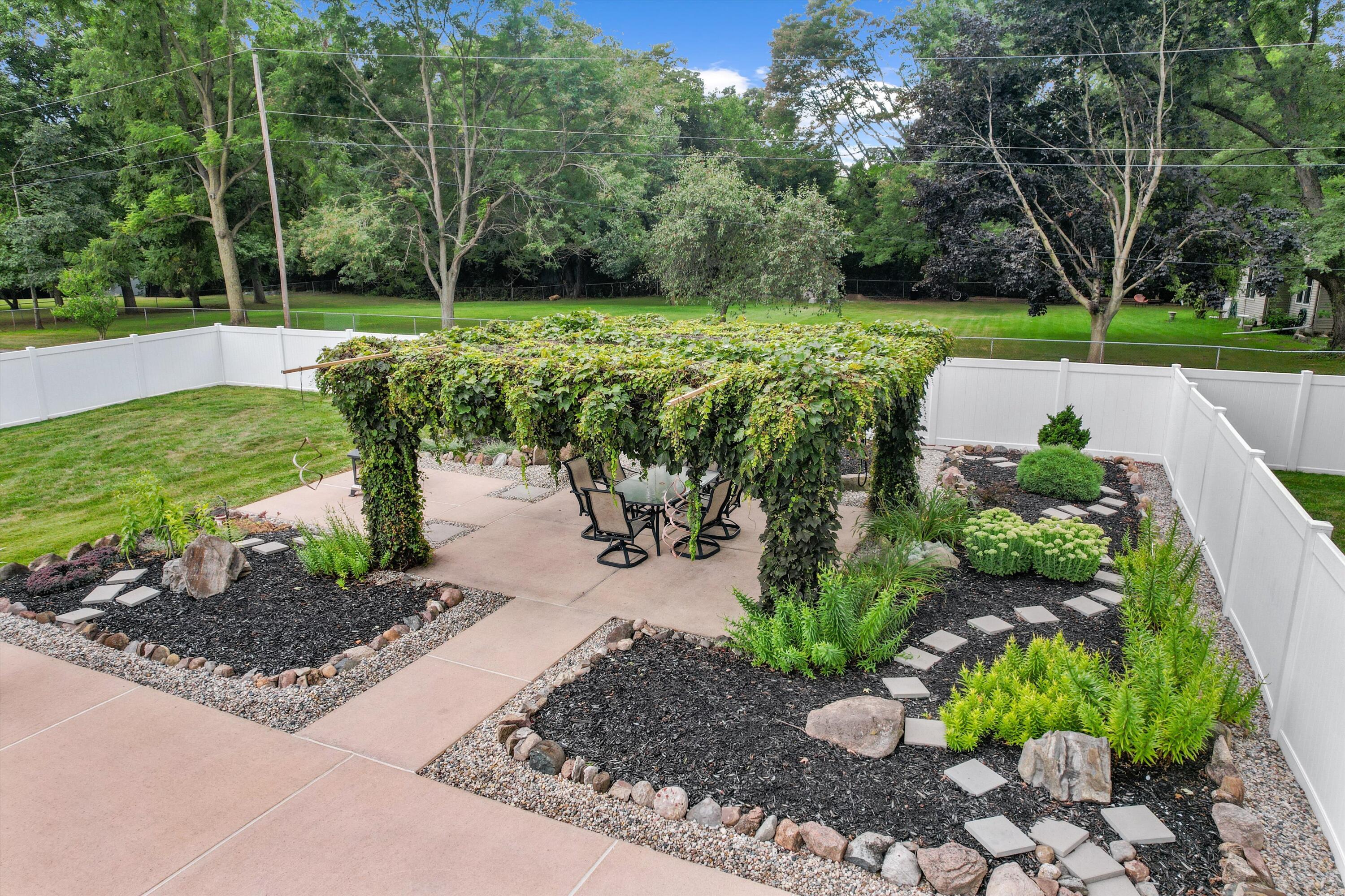 5580 Textile Road
