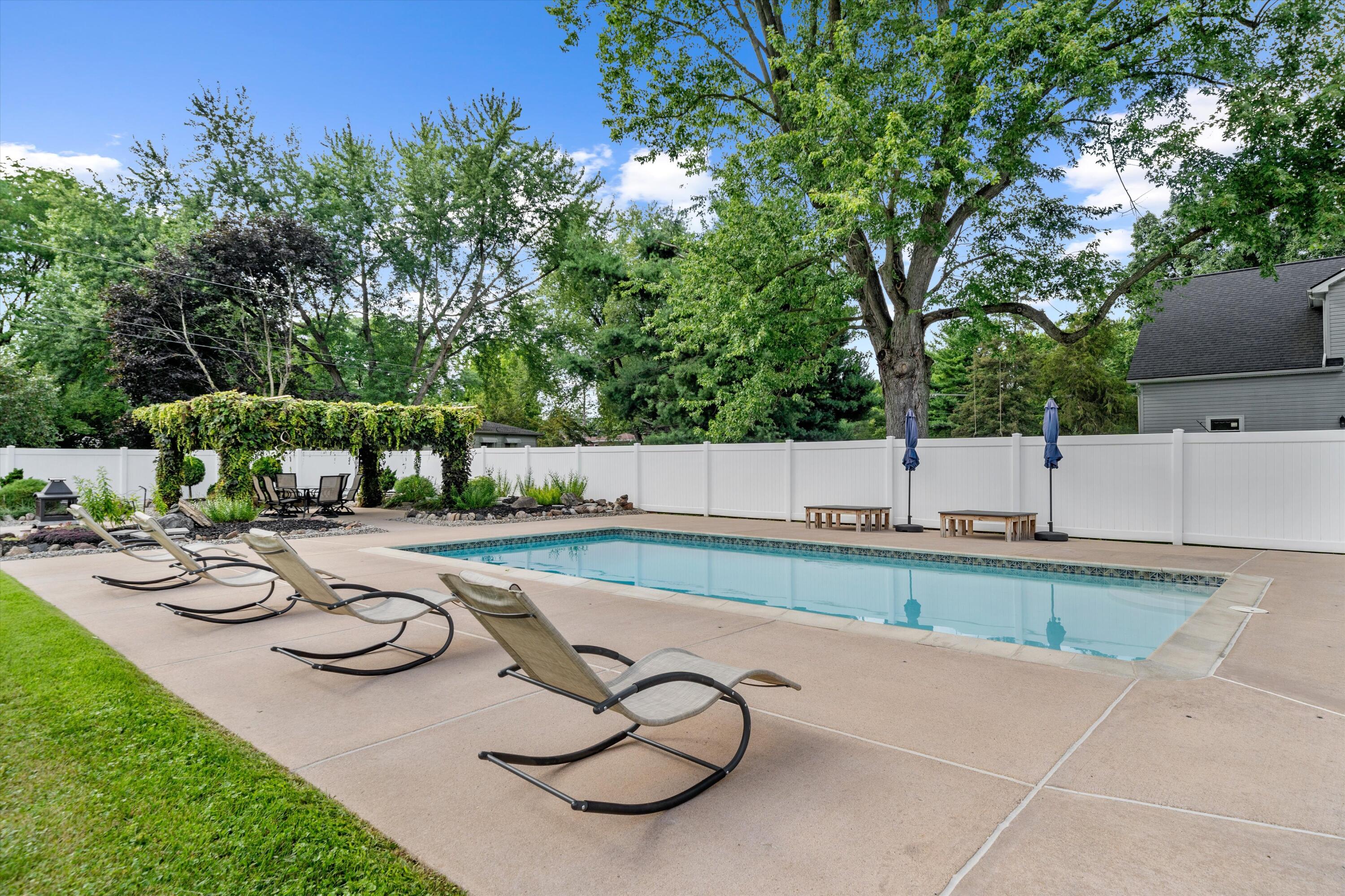 5580 Textile Road