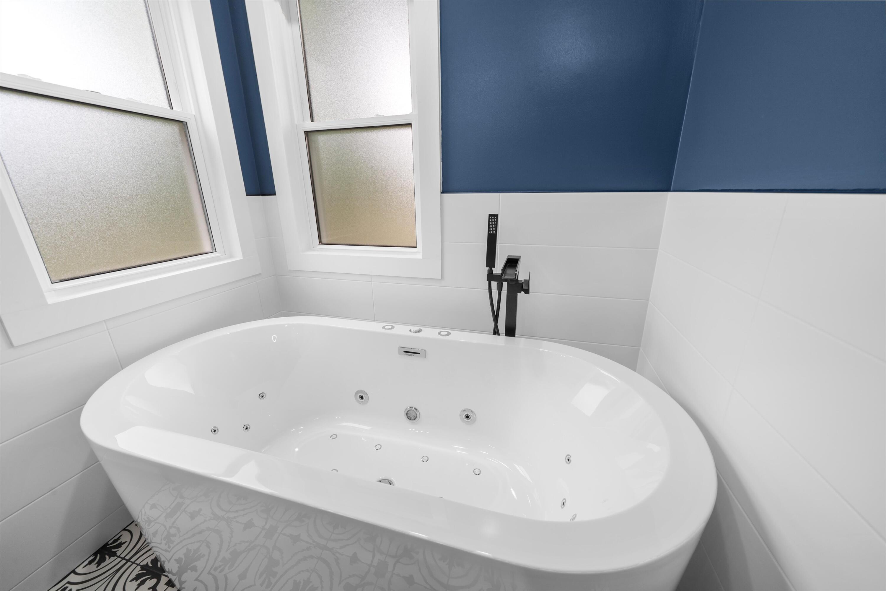5580 Textile Road