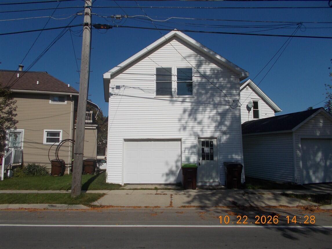711 W Front Street