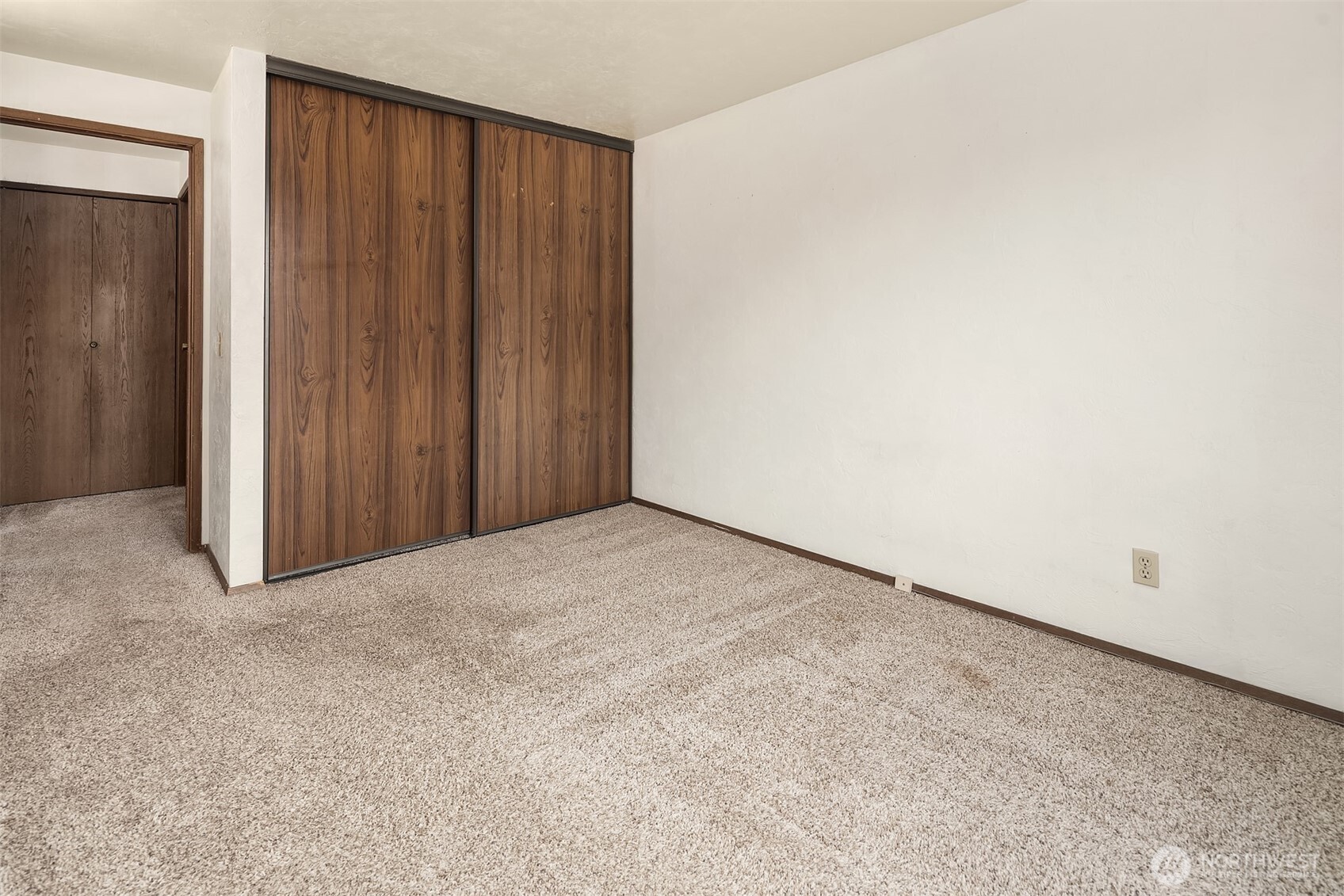 2100 N 106th Street Unit: 402