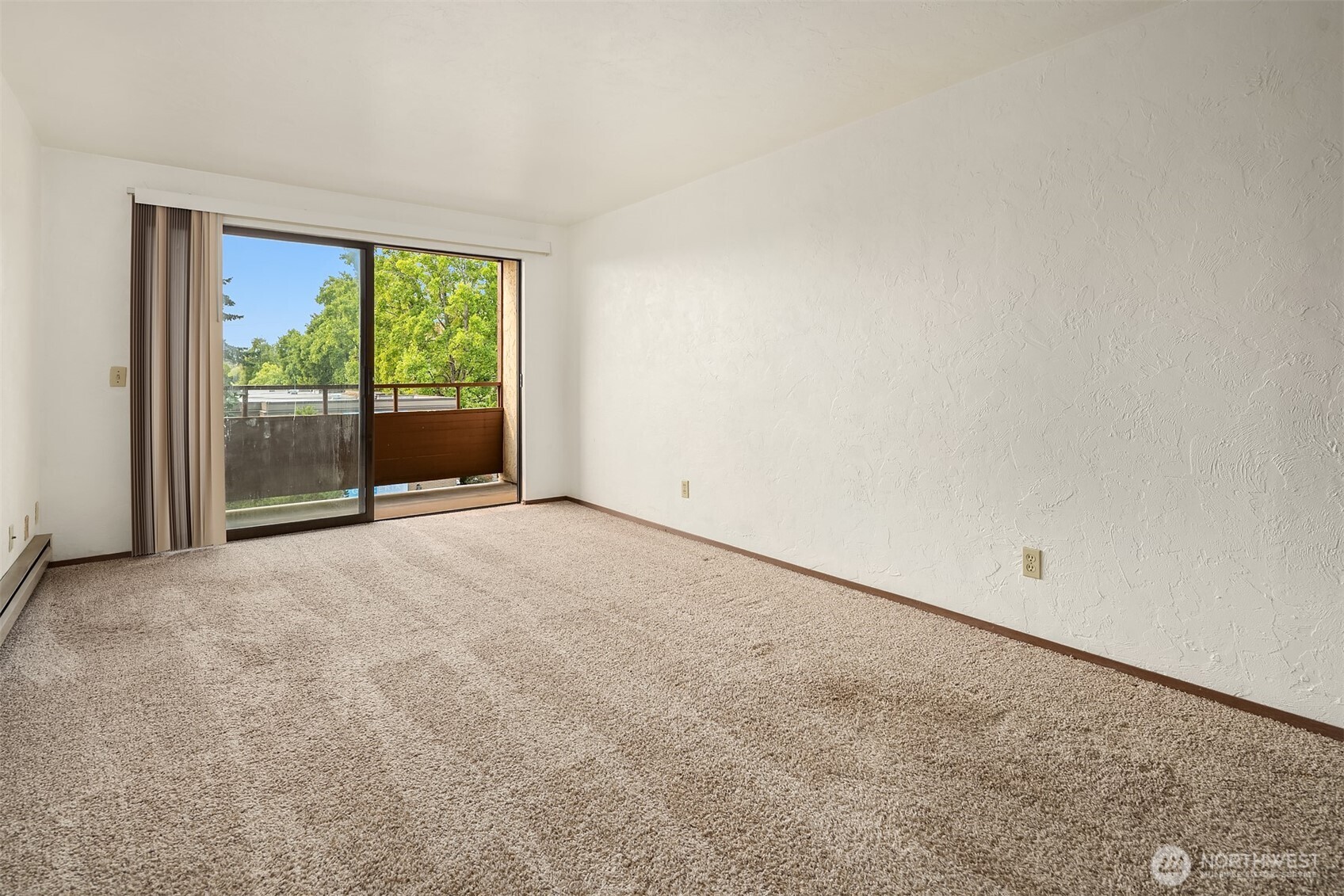 2100 N 106th Street Unit: 402