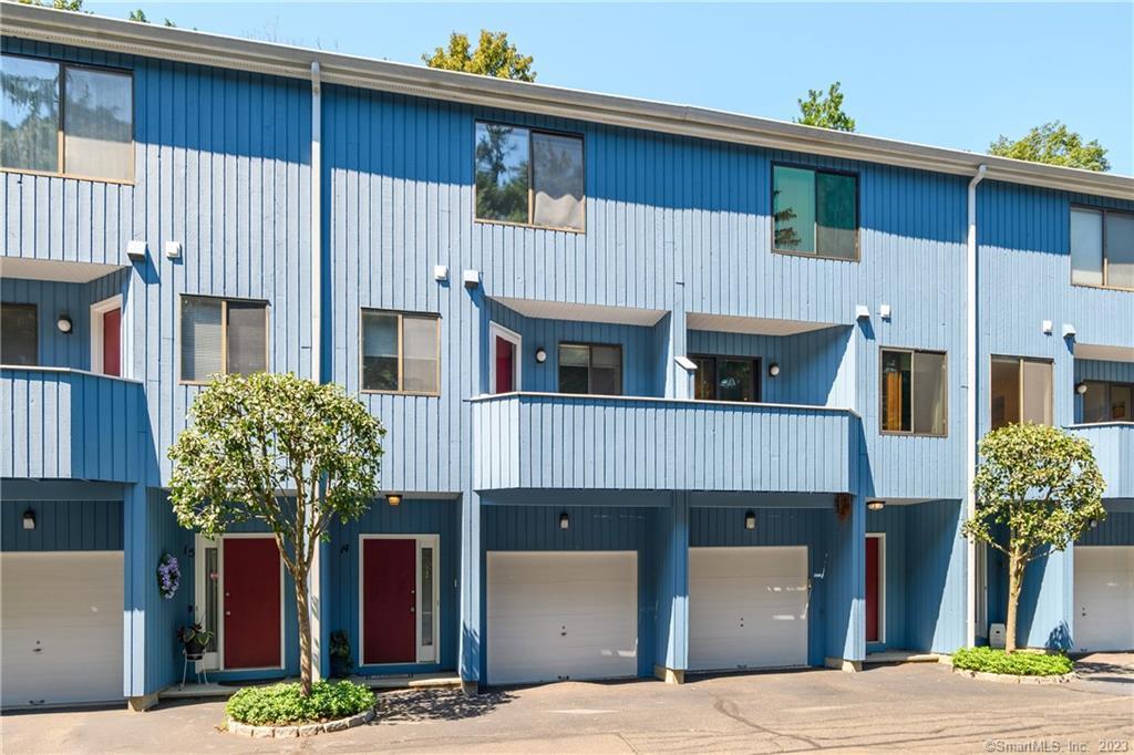 300 Flax Hill Road 14