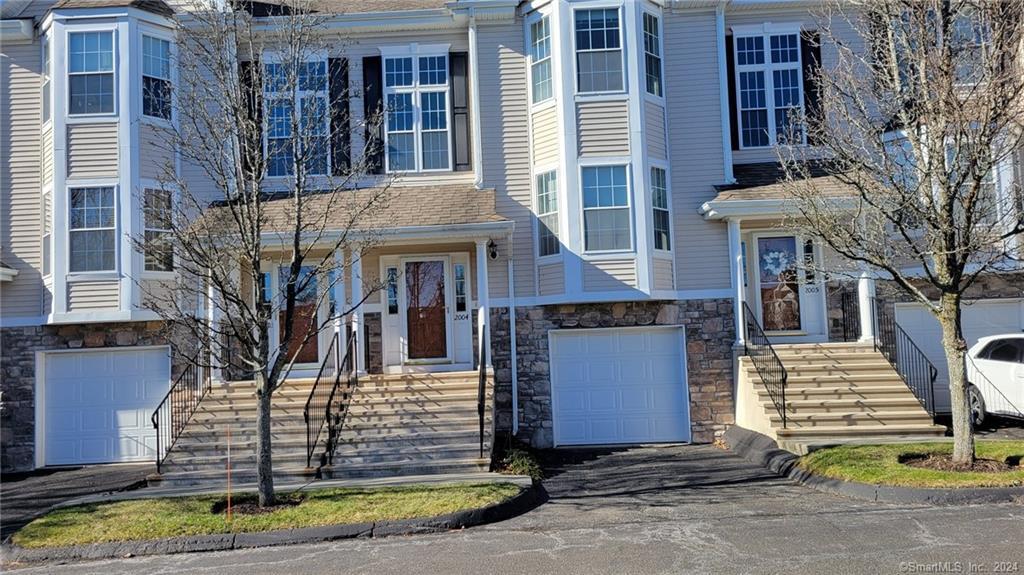 2004 Briar Woods Lane