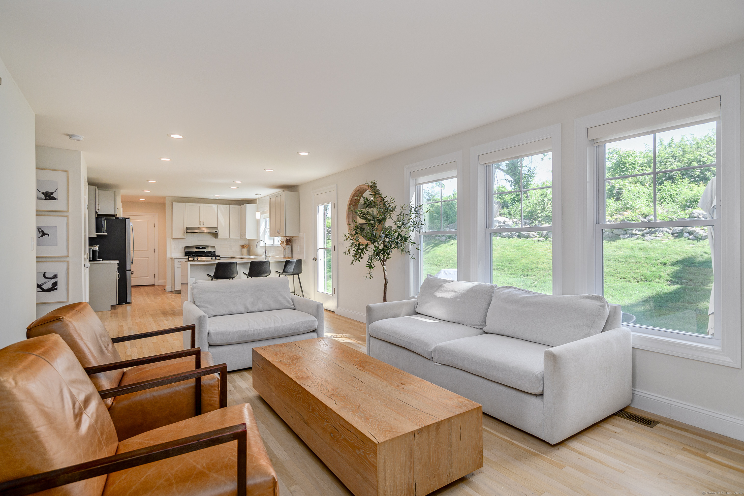 8 Galloping Hill Road