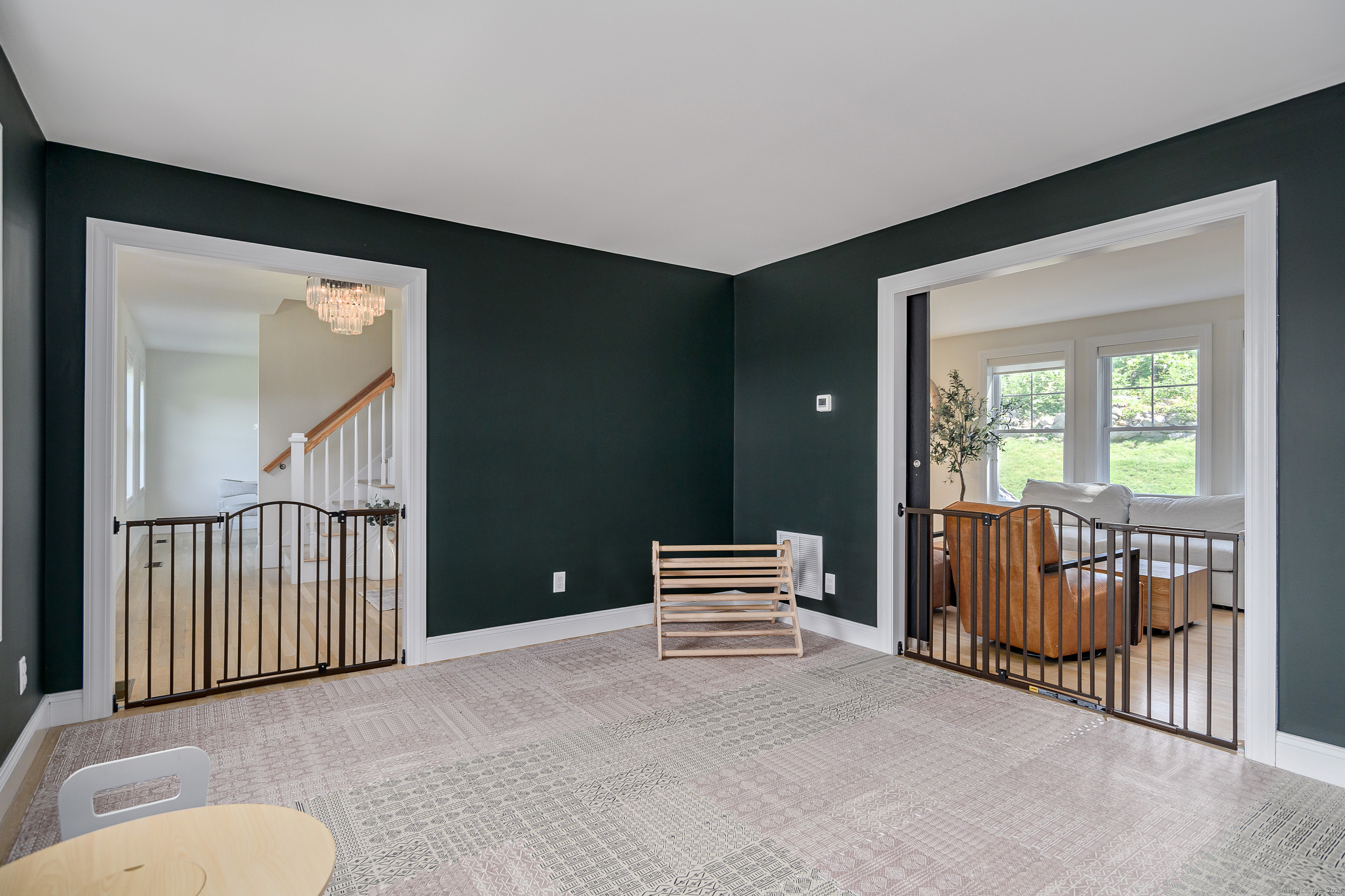 8 Galloping Hill Road